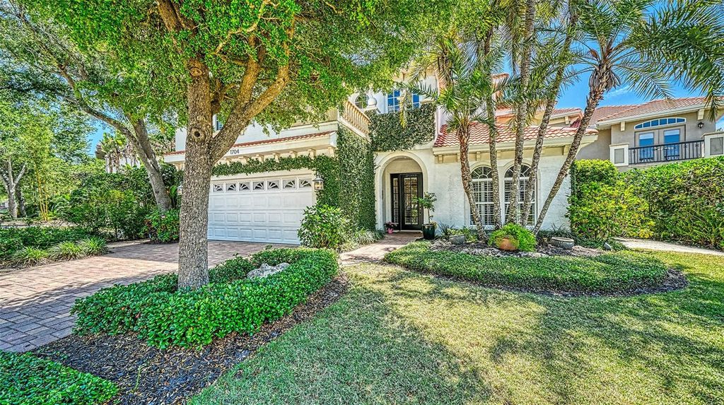 Photo of 1704 Fortuna Street, Sarasota, FL 34239 (MLS # A4689929)