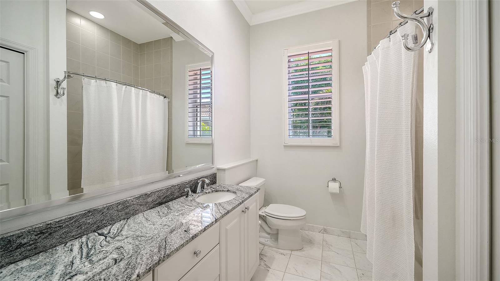 GRANADA - Residential