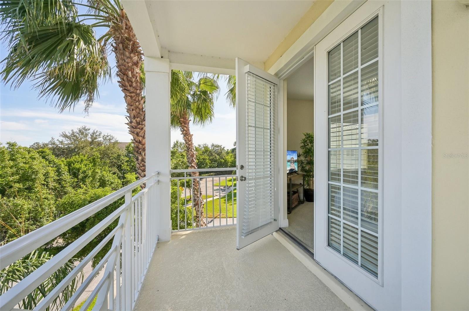 PALMA SOLA BAY CLUB PH 5 - Residential