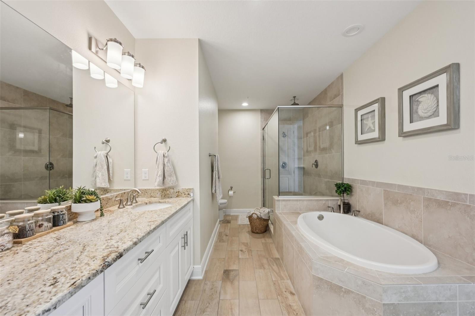 PALMA SOLA BAY CLUB PH 5 - Residential