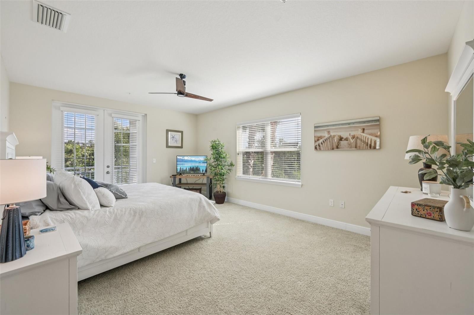 PALMA SOLA BAY CLUB PH 5 - Residential