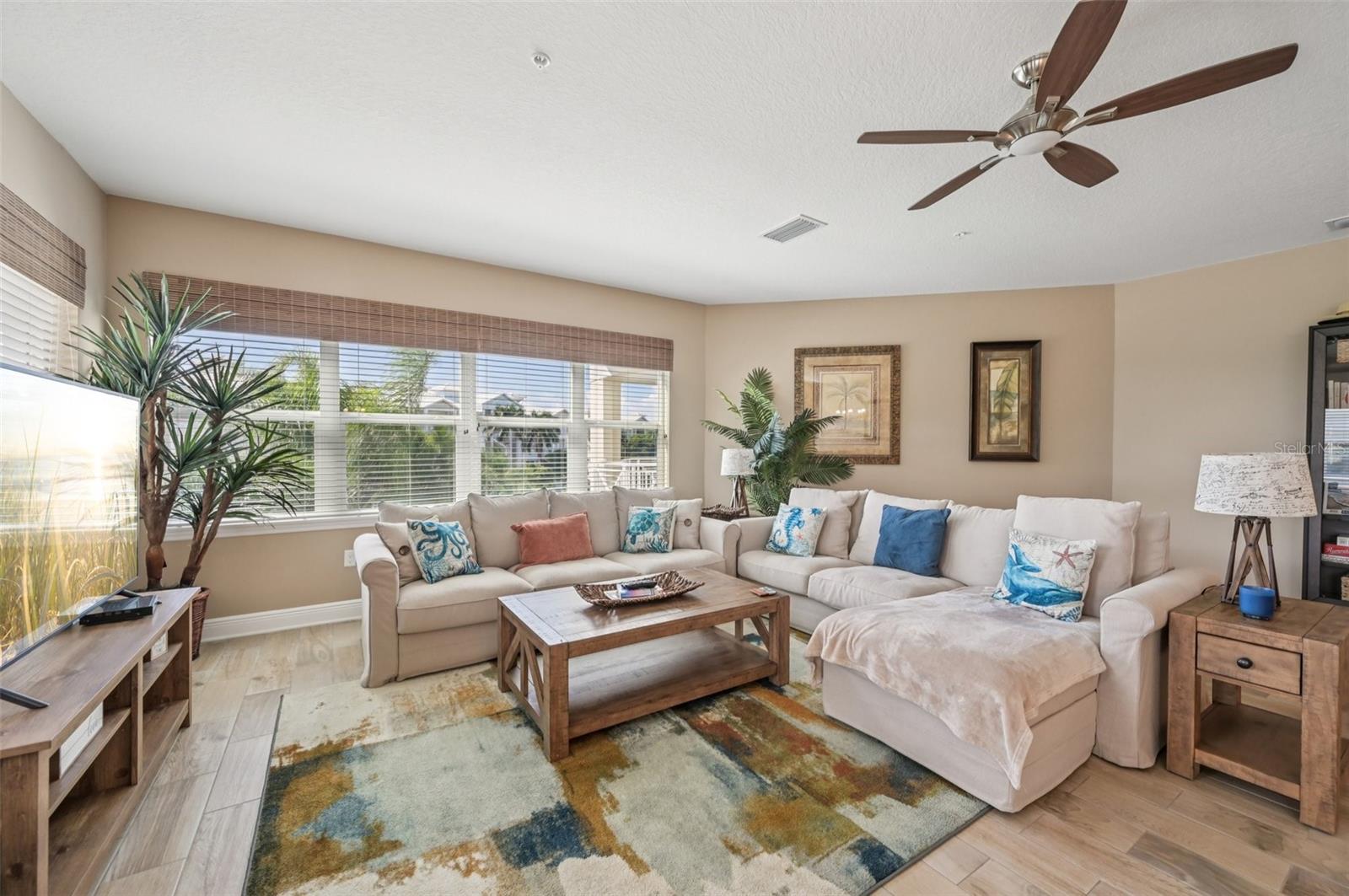 PALMA SOLA BAY CLUB PH 5 - Residential