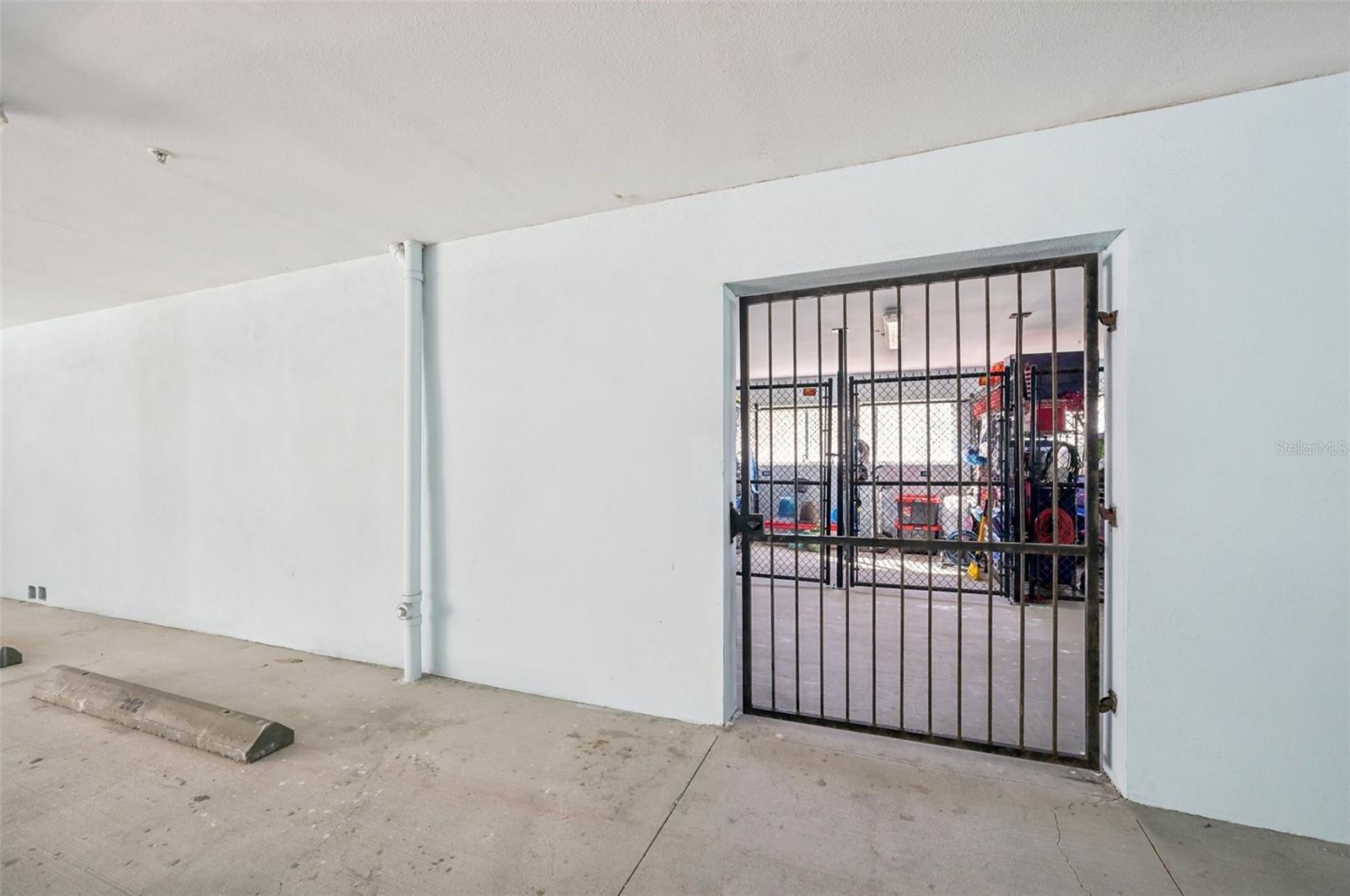 PALMA SOLA BAY CLUB PH 5 - Residential