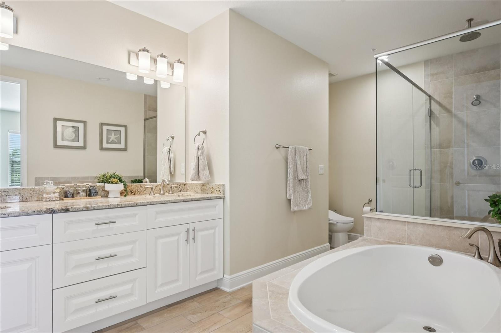 PALMA SOLA BAY CLUB PH 5 - Residential