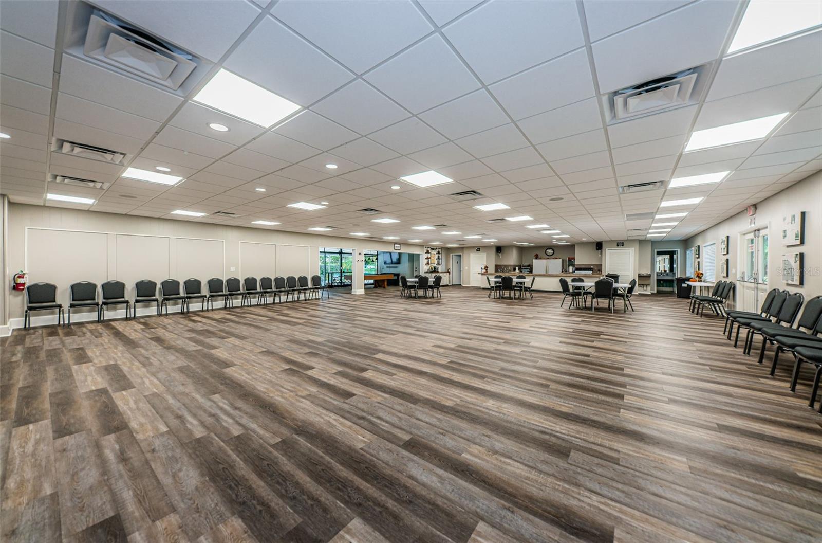 ANCHORAGE OF TARPON LAKE UNIT ONE THE - Residential