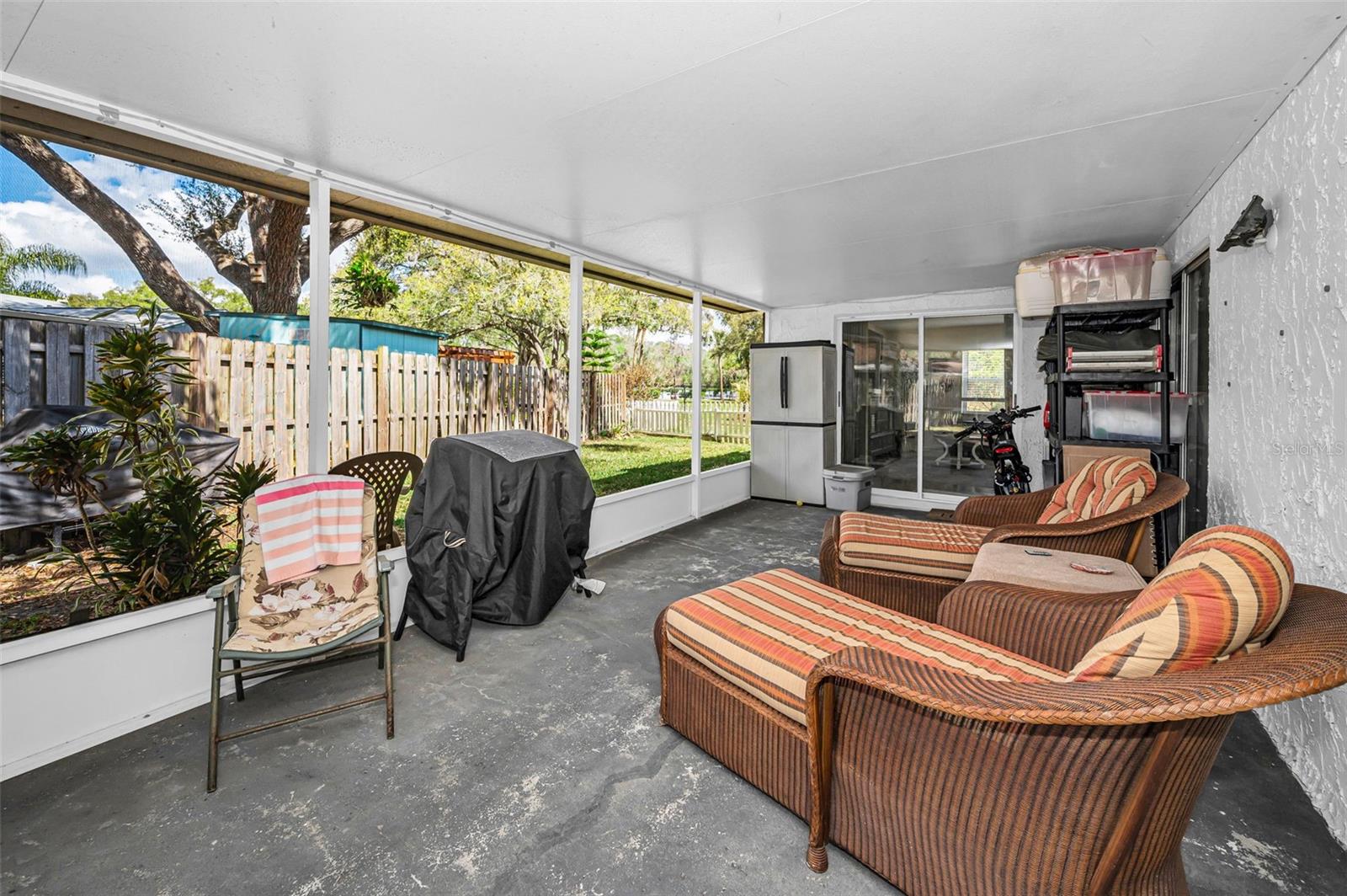 ANCHORAGE OF TARPON LAKE UNIT ONE THE - Residential