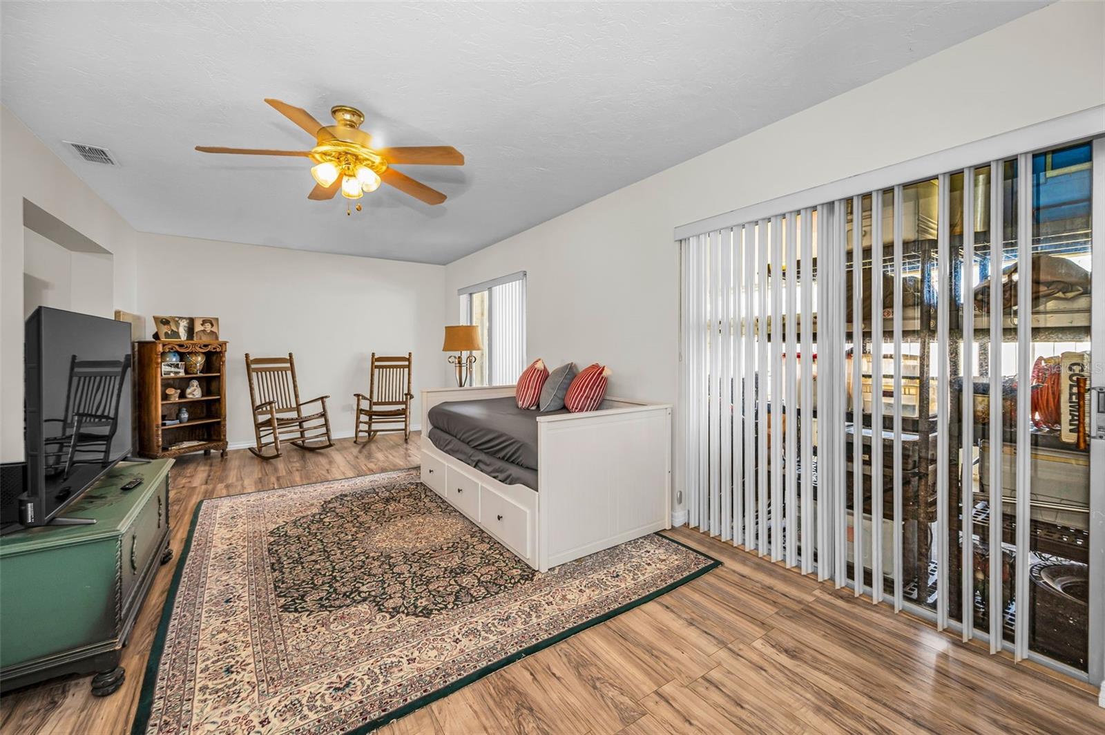 ANCHORAGE OF TARPON LAKE UNIT ONE THE - Residential