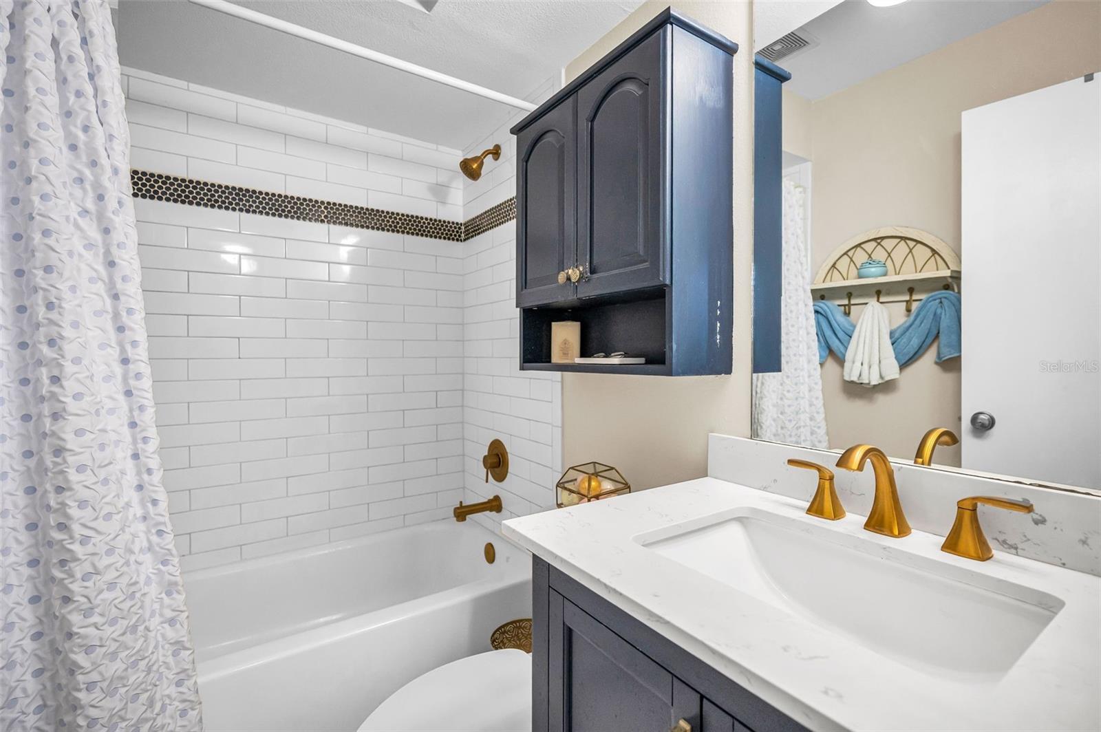 ANCHORAGE OF TARPON LAKE UNIT ONE THE - Residential