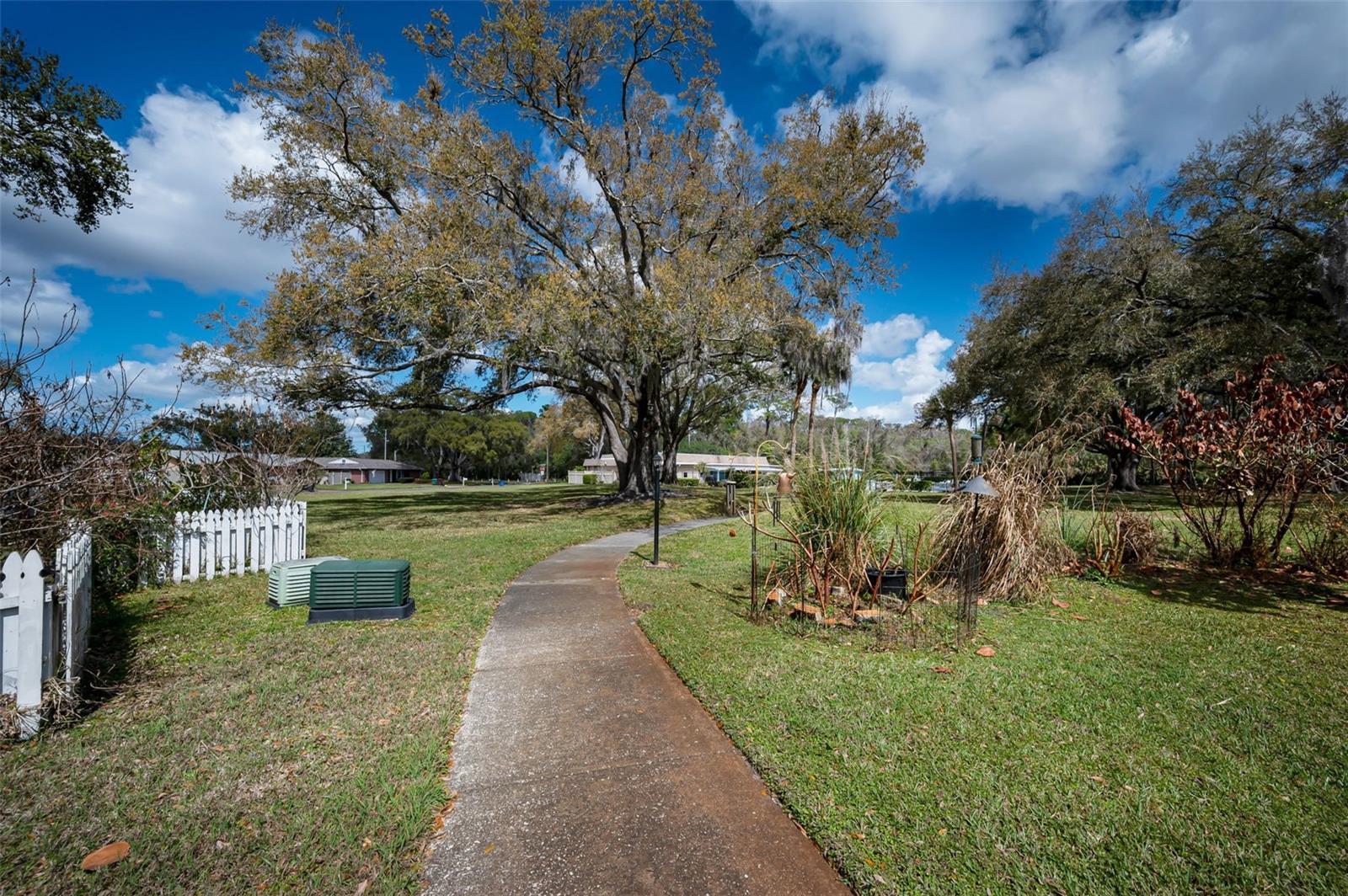 ANCHORAGE OF TARPON LAKE UNIT ONE THE - Residential