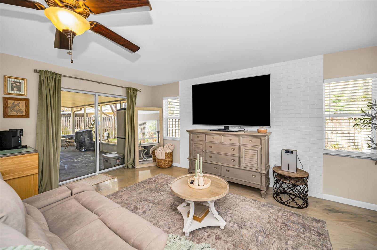 ANCHORAGE OF TARPON LAKE UNIT ONE THE - Residential