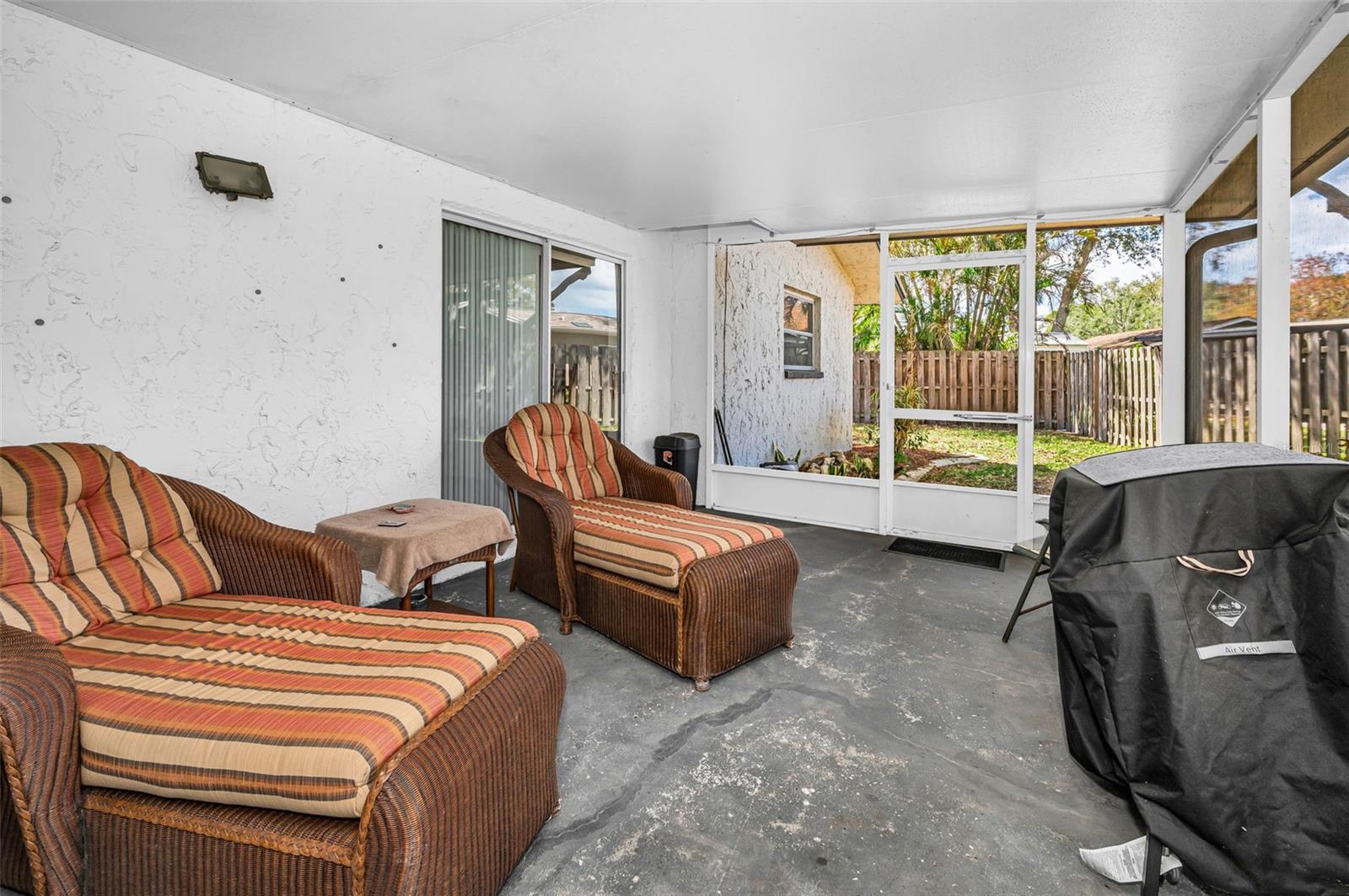 ANCHORAGE OF TARPON LAKE UNIT ONE THE - Residential