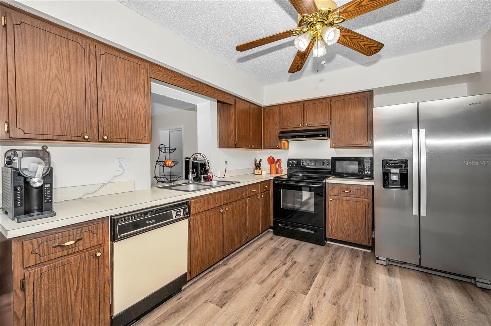 ANCHORAGE OF TARPON LAKE UNIT ONE THE - Residential