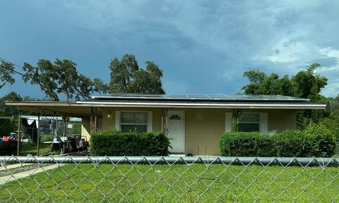 A home in SEBRING