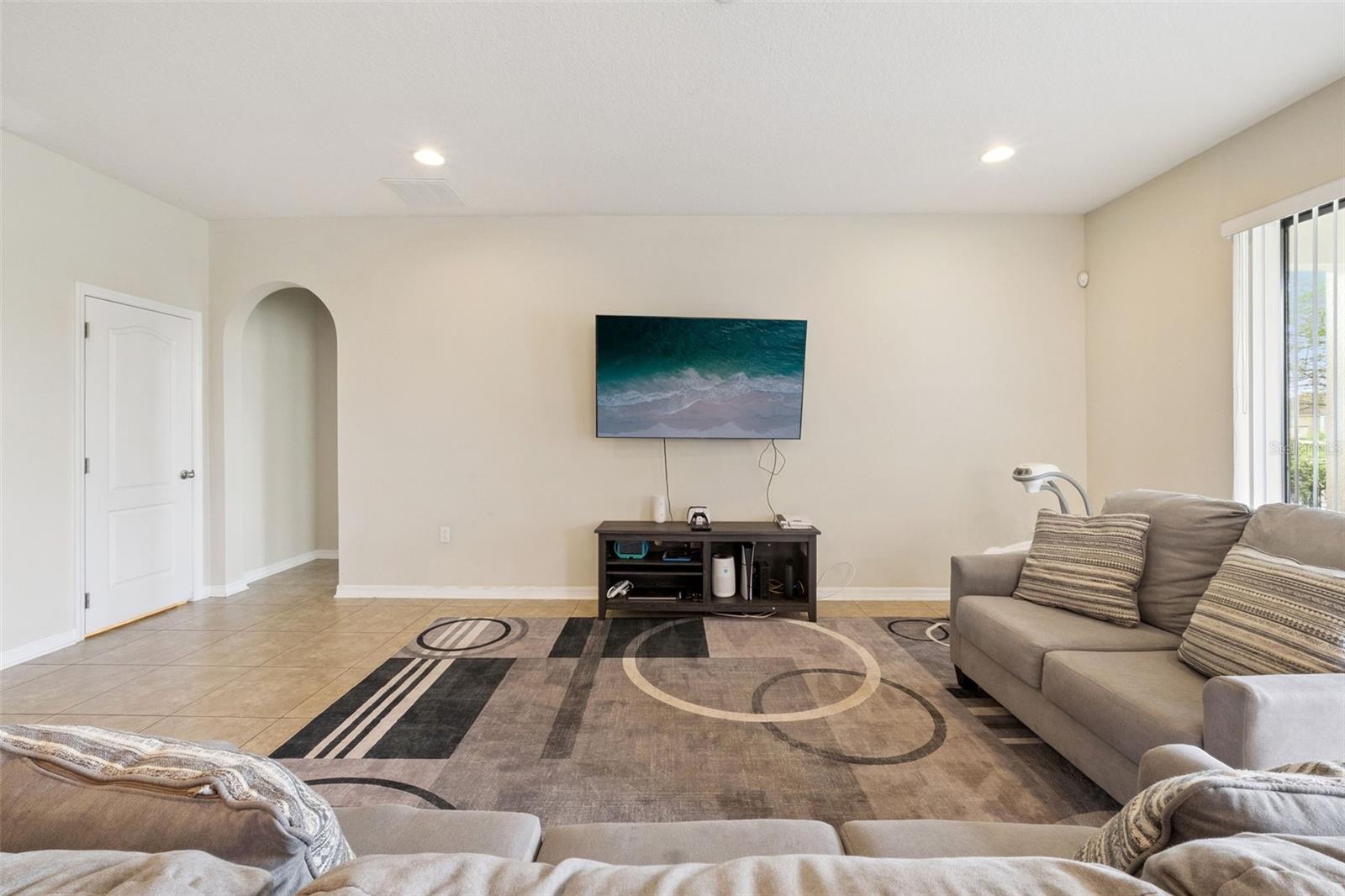 RESERVE/GOLDEN ISLE - Residential