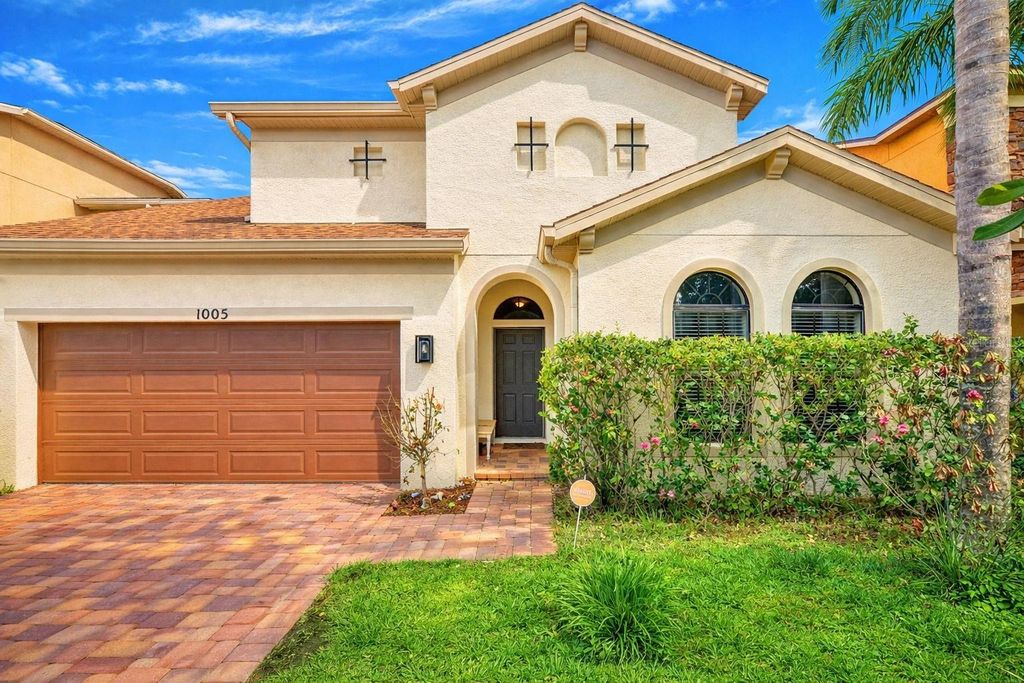Photo of 1005 Fountain Coin Loop, Orlando, FL 32828 (MLS # O6395550)