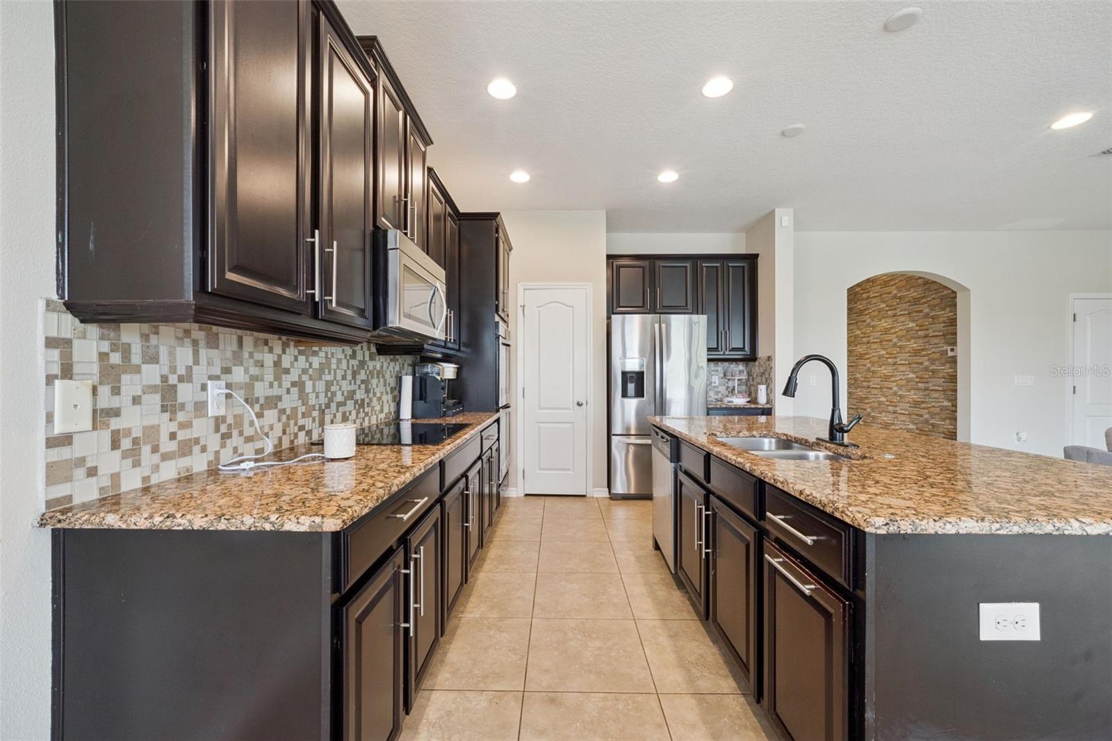 RESERVE/GOLDEN ISLE - Residential