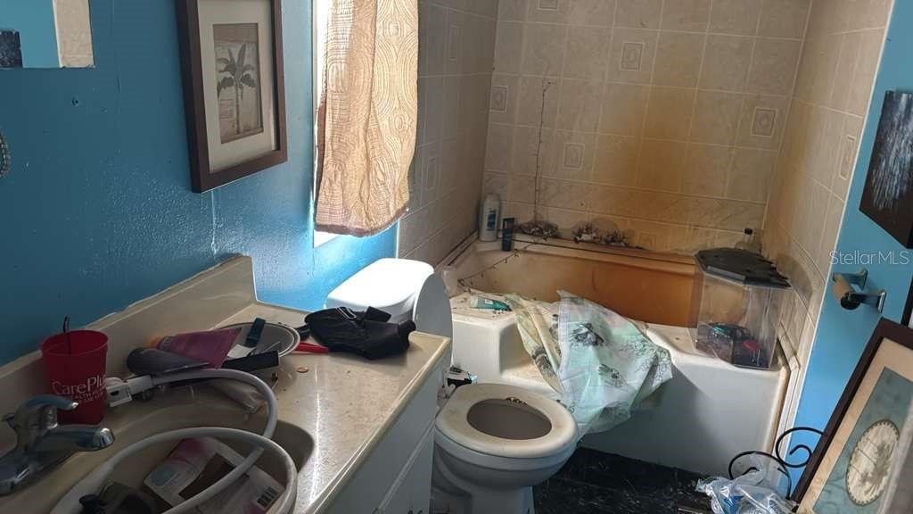 LAKE WALES ESTATES - Residential