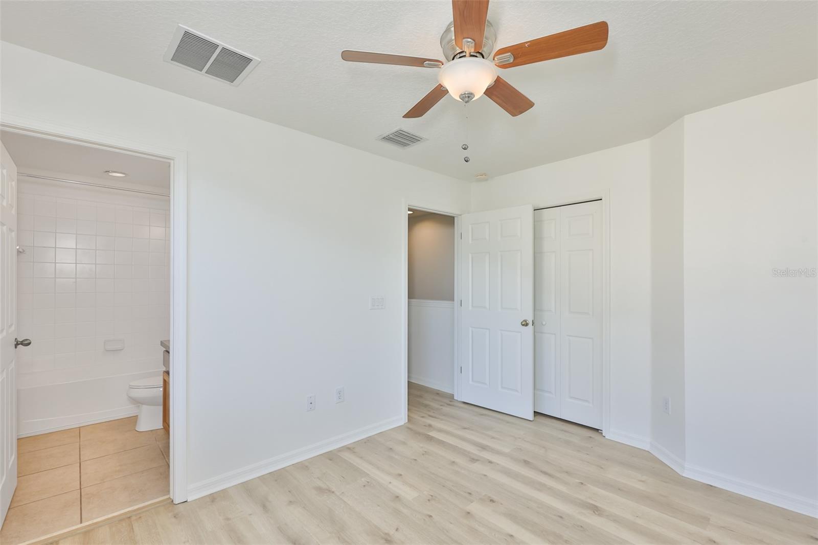 OAK CREEK PRCL 2 UNIT 2A - Residential