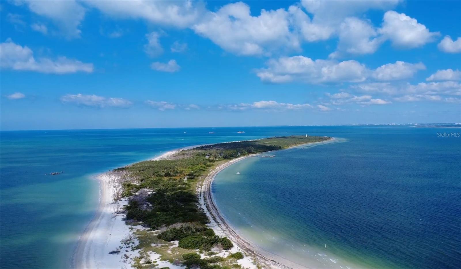 THREE PALMS POINT - Residential