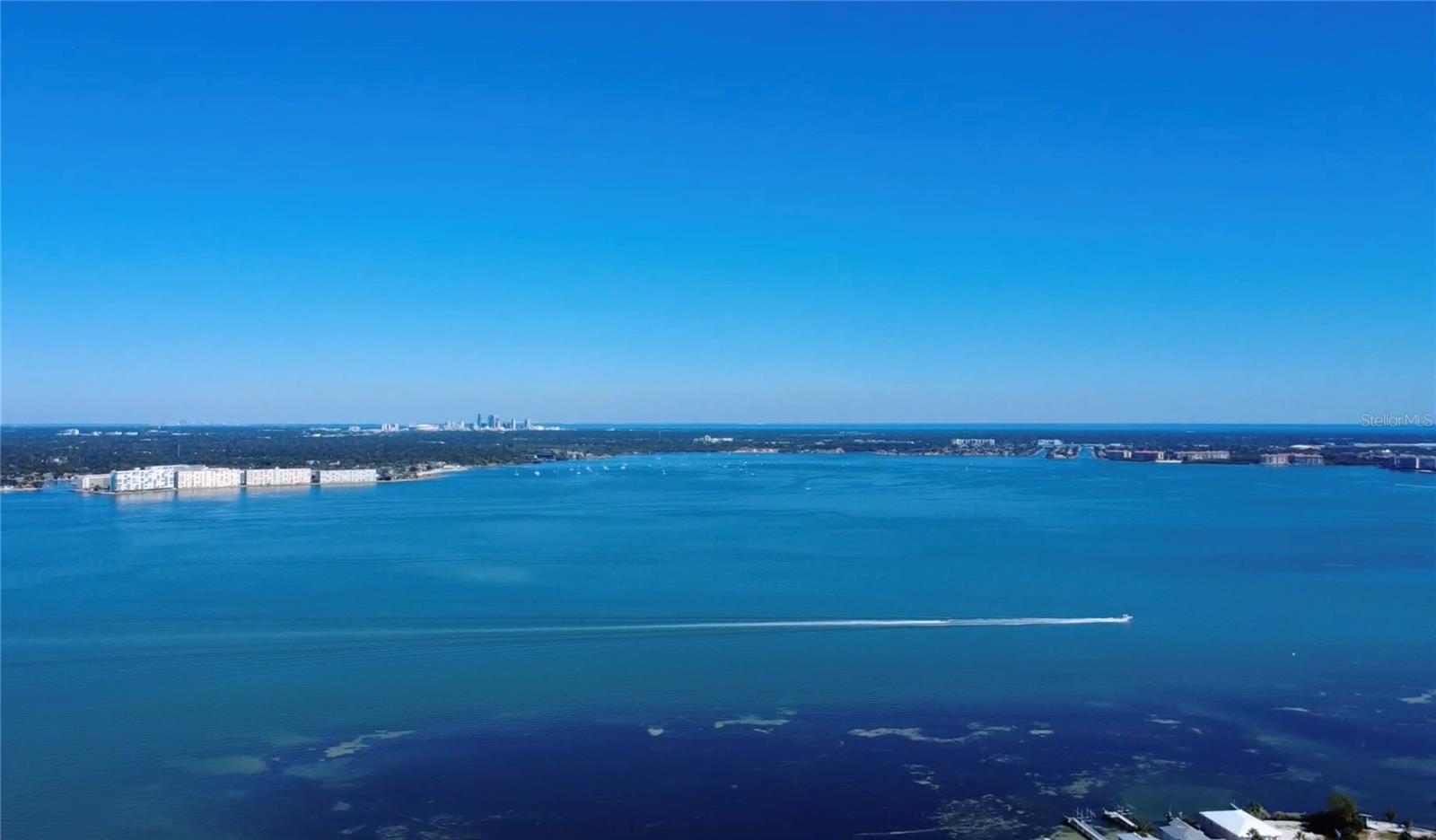 THREE PALMS POINT - Residential