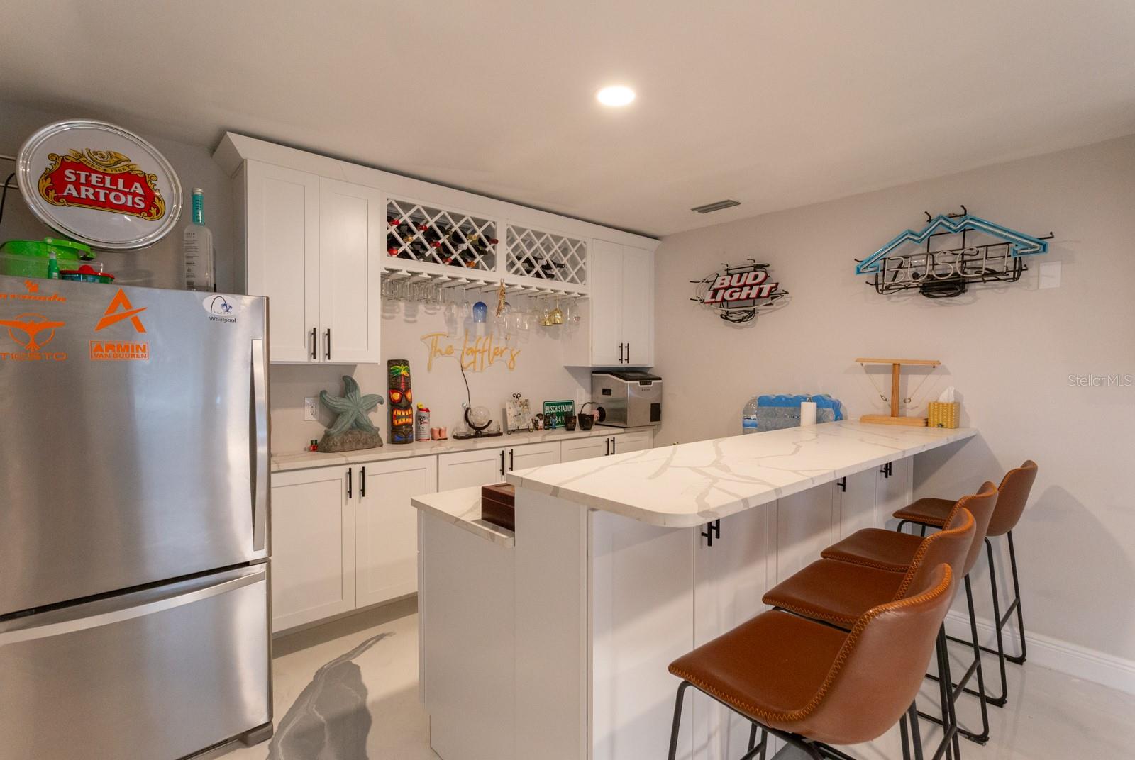 THREE PALMS POINT - Residential