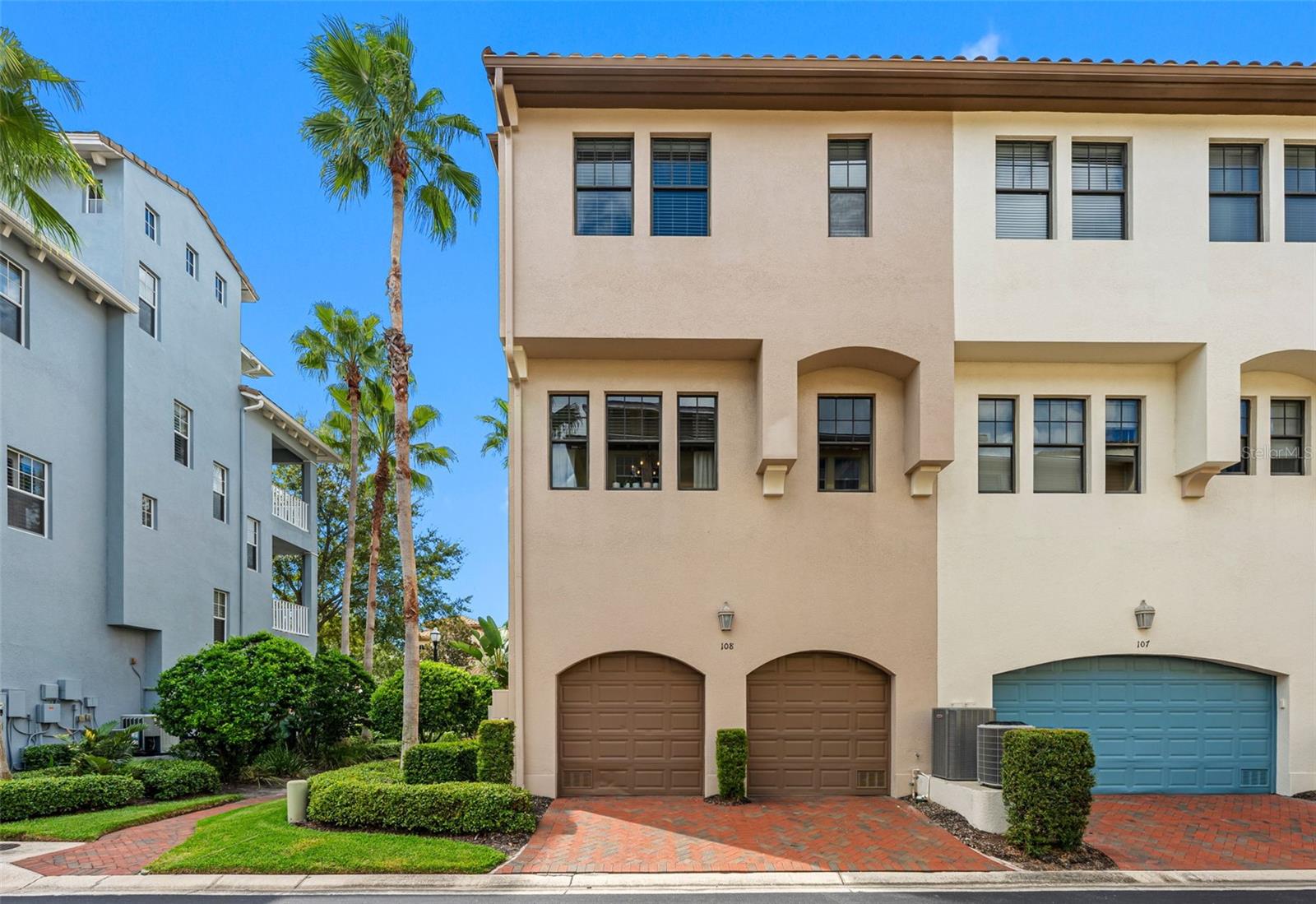 WESTSHORE YACHT CLUB TWNHMS - Residential Lease