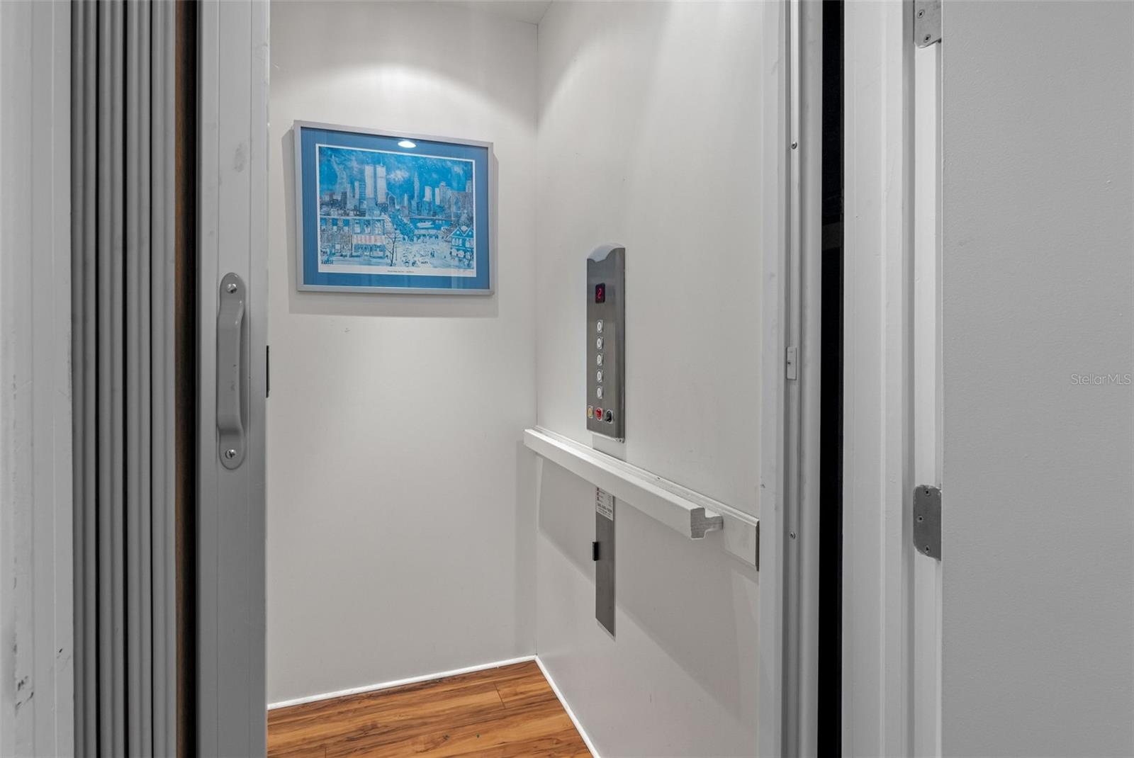 WESTSHORE YACHT CLUB TWNHMS - Residential Lease