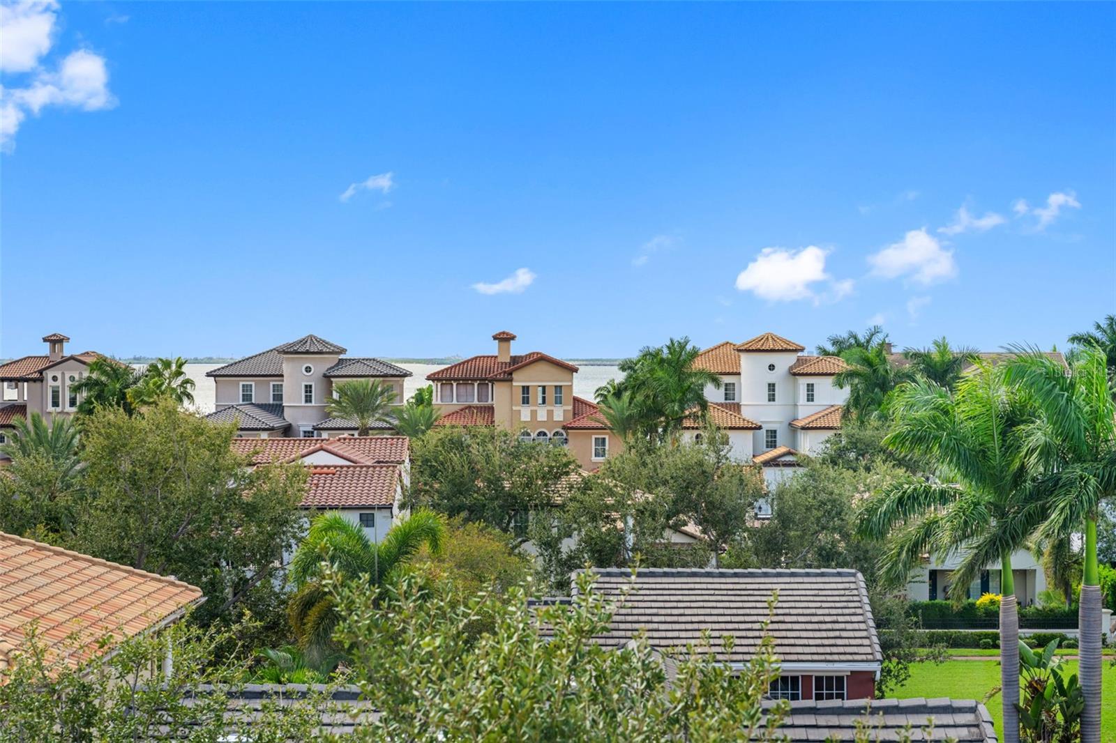 WESTSHORE YACHT CLUB TWNHMS - Residential Lease