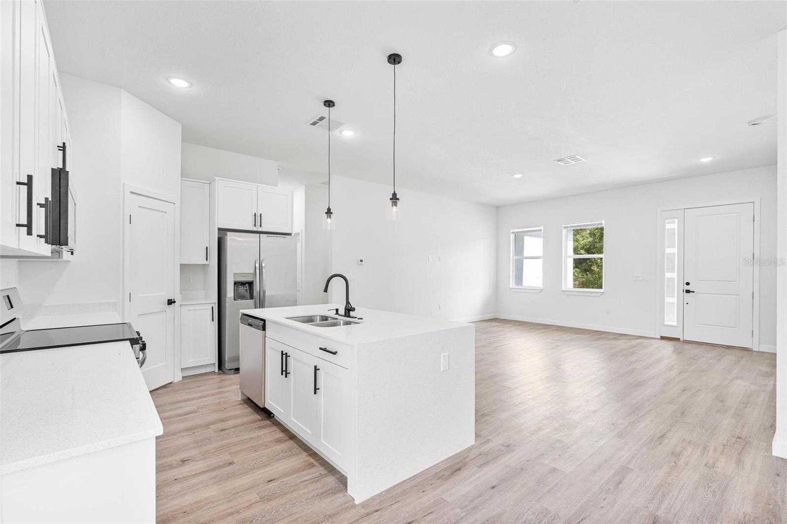 CITRUS SPGS UNIT 13 - Residential