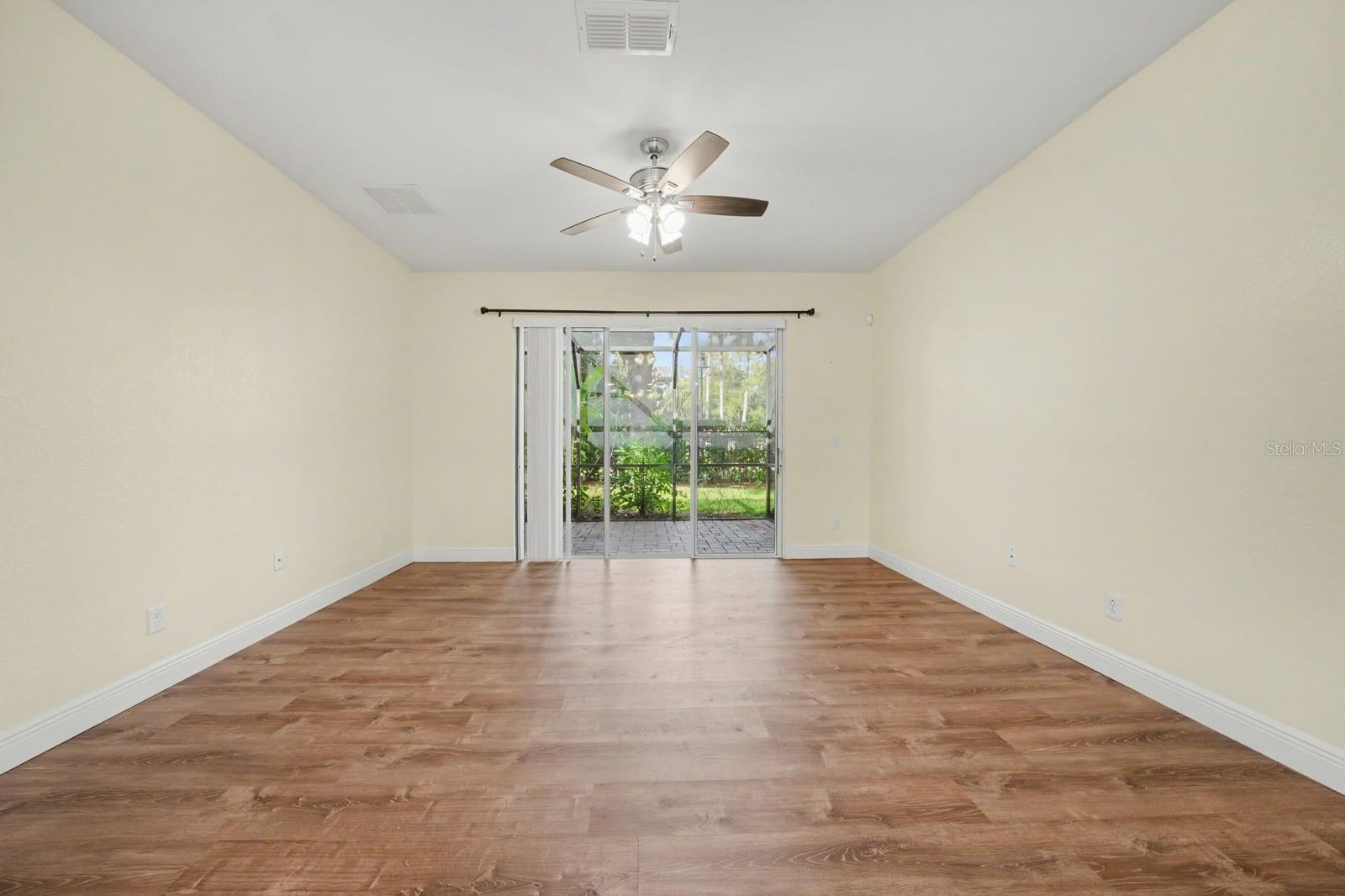 Casas a venda 4 - Jen Dantas 10329 BELFRY CIRCLE