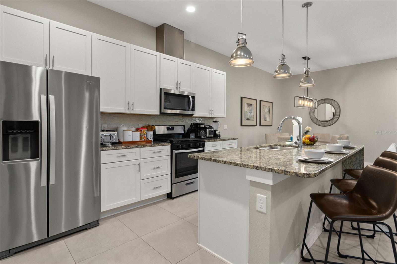 7585 SUNNY DREAMS LANE