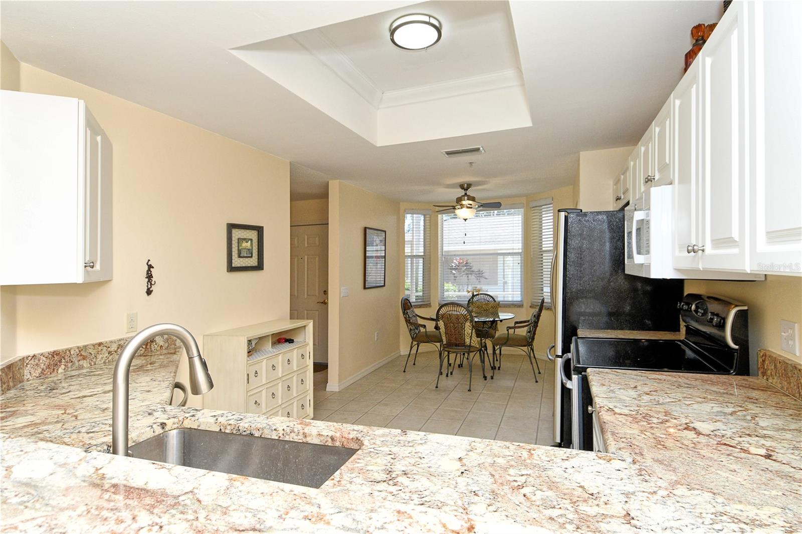 HERITAGE OAKS GOLF & COUNTRY CLUB - Residential