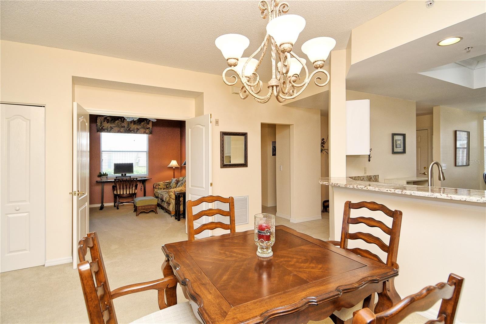 HERITAGE OAKS GOLF & COUNTRY CLUB - Residential