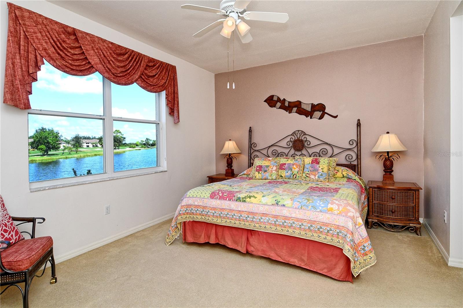 HERITAGE OAKS GOLF & COUNTRY CLUB - Residential