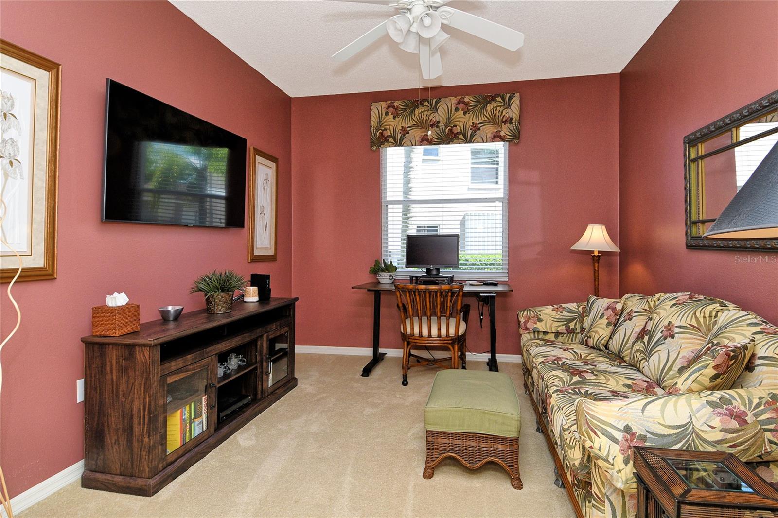 HERITAGE OAKS GOLF & COUNTRY CLUB - Residential