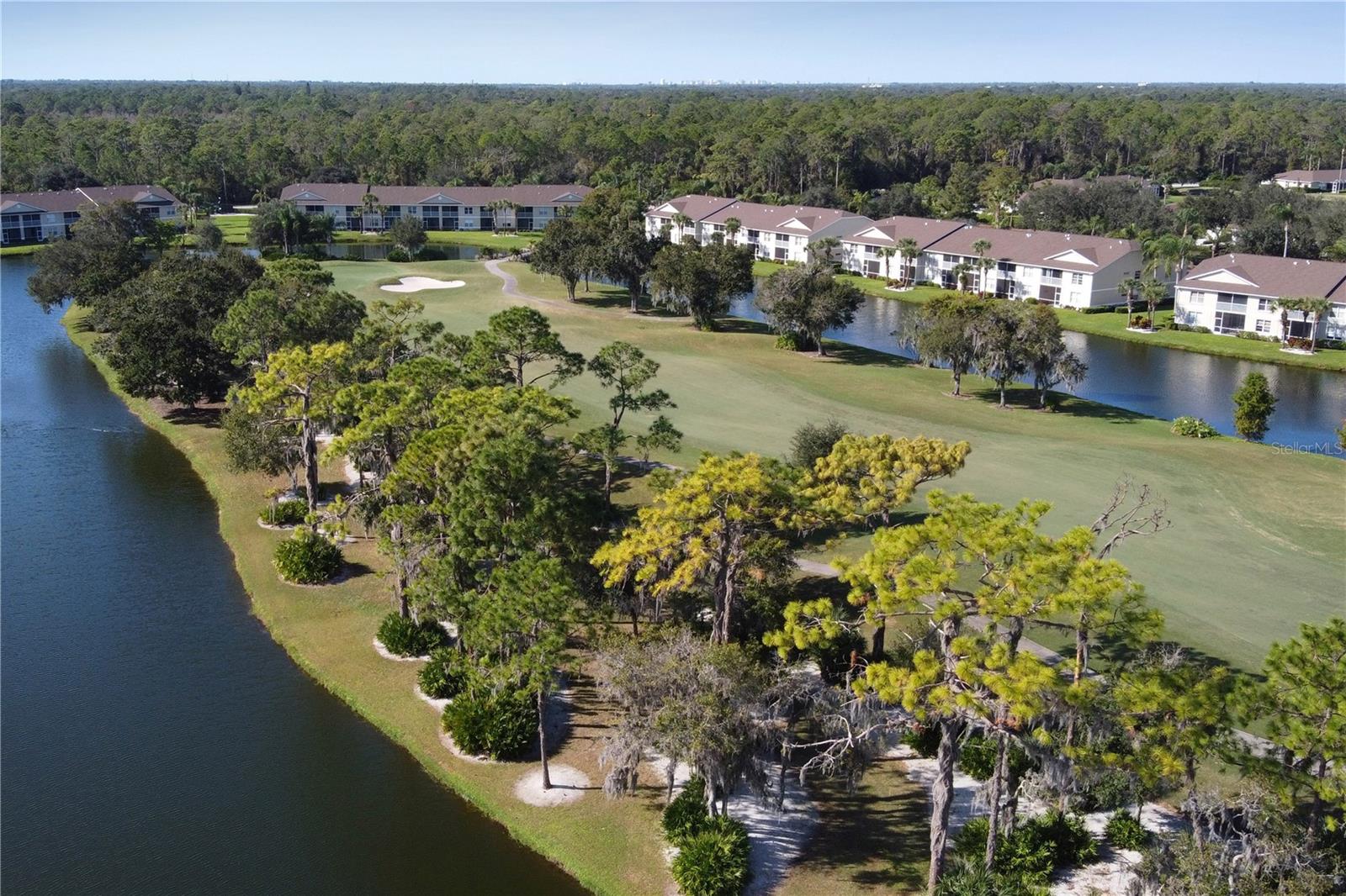 HERITAGE OAKS GOLF & COUNTRY CLUB - Residential