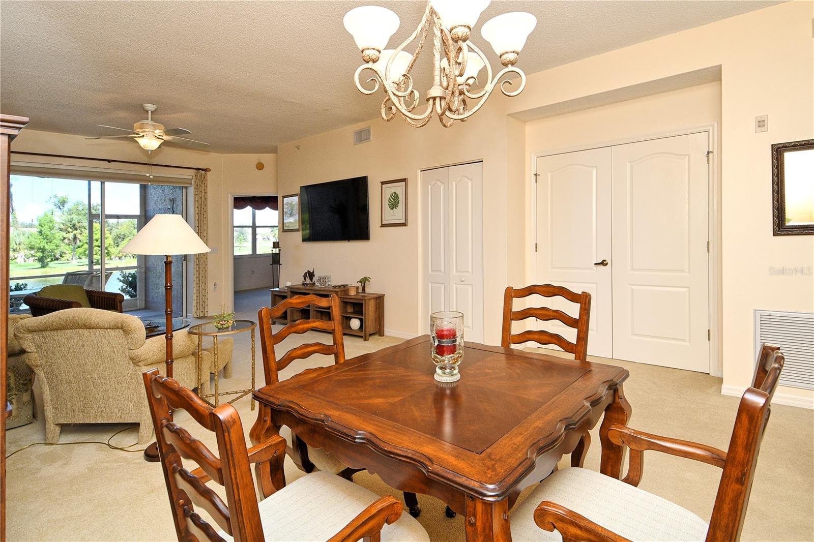 HERITAGE OAKS GOLF & COUNTRY CLUB - Residential