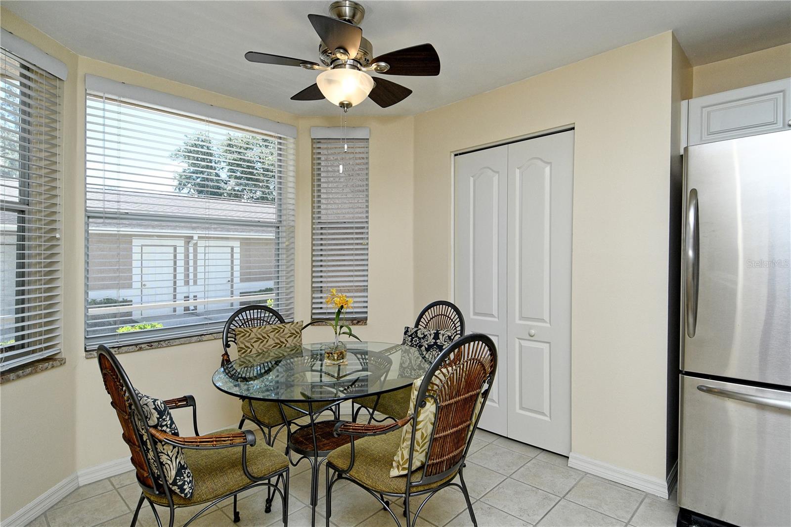 HERITAGE OAKS GOLF & COUNTRY CLUB - Residential