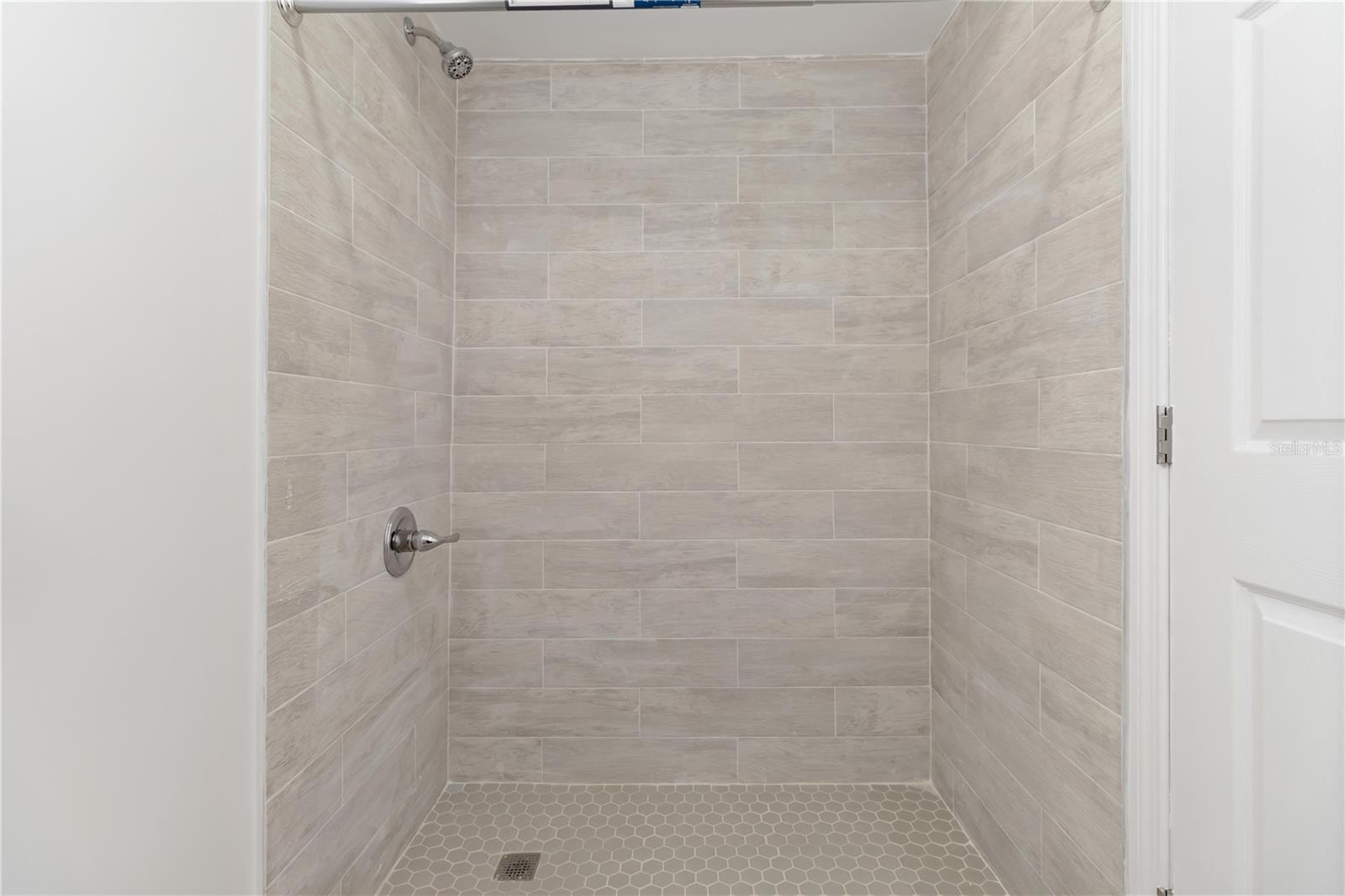 RIVER BREEZE ACRES UNIT 02 - Residential