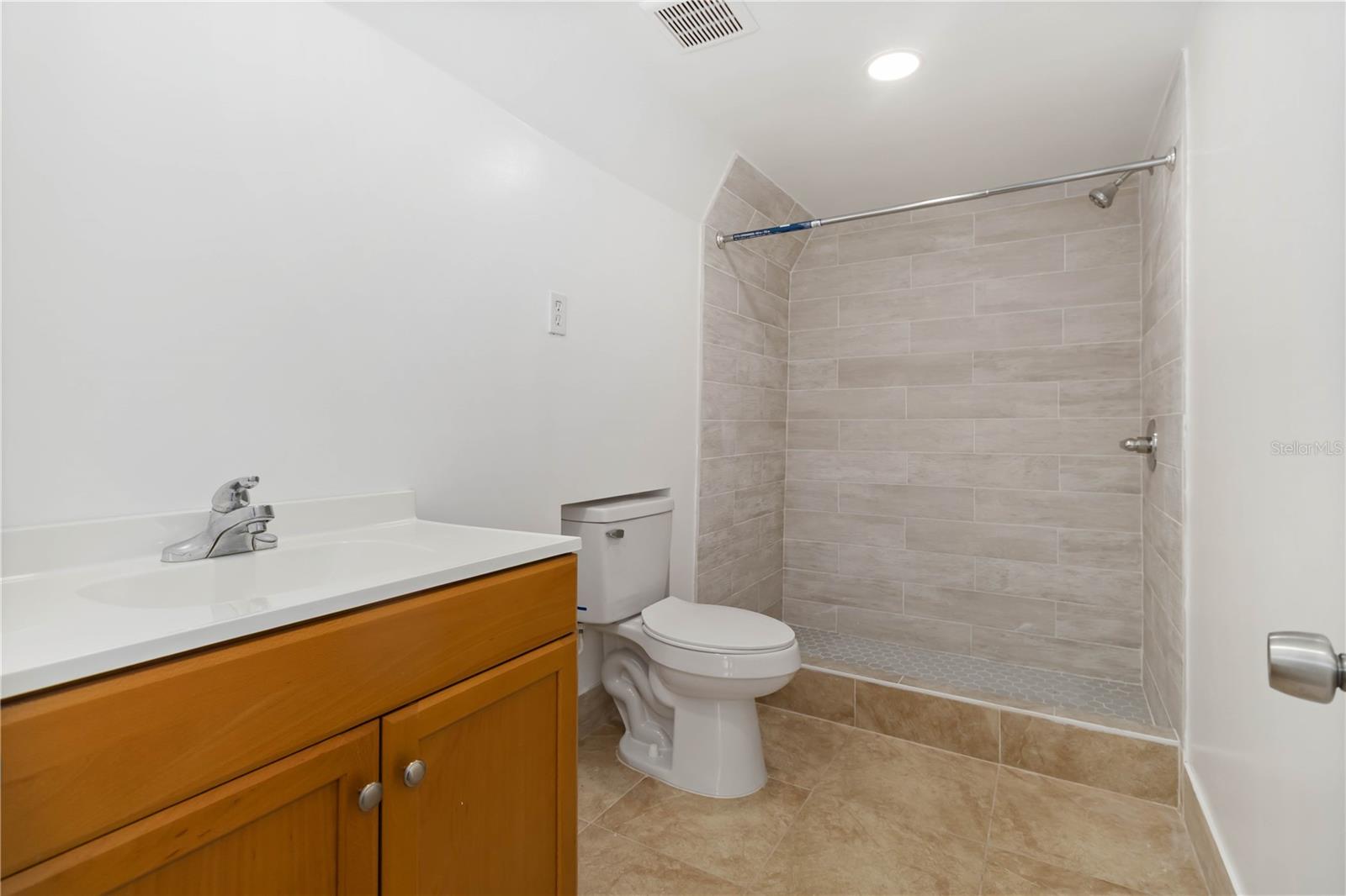 RIVER BREEZE ACRES UNIT 02 - Residential