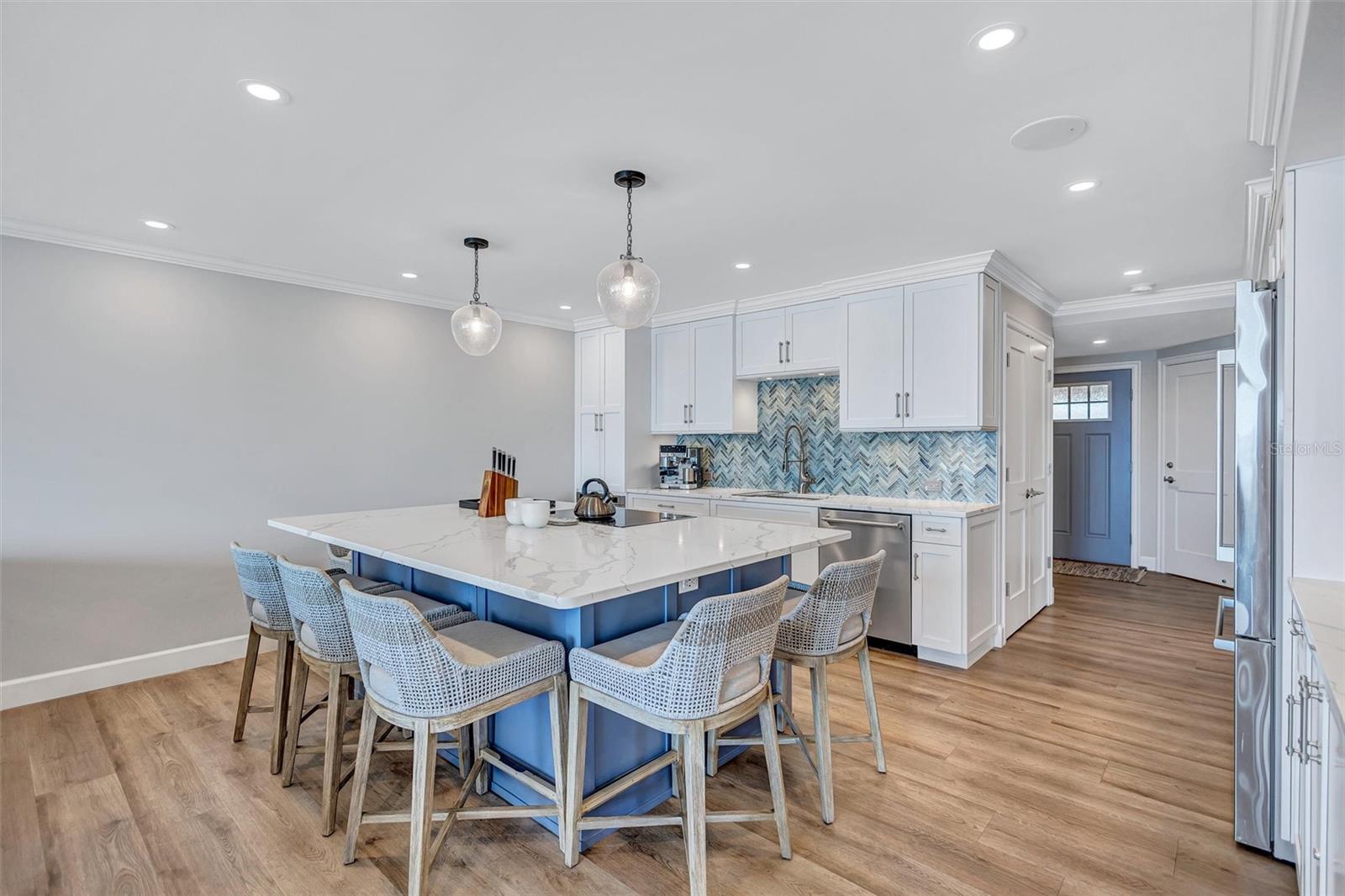 HORIZONS WEST - Residential