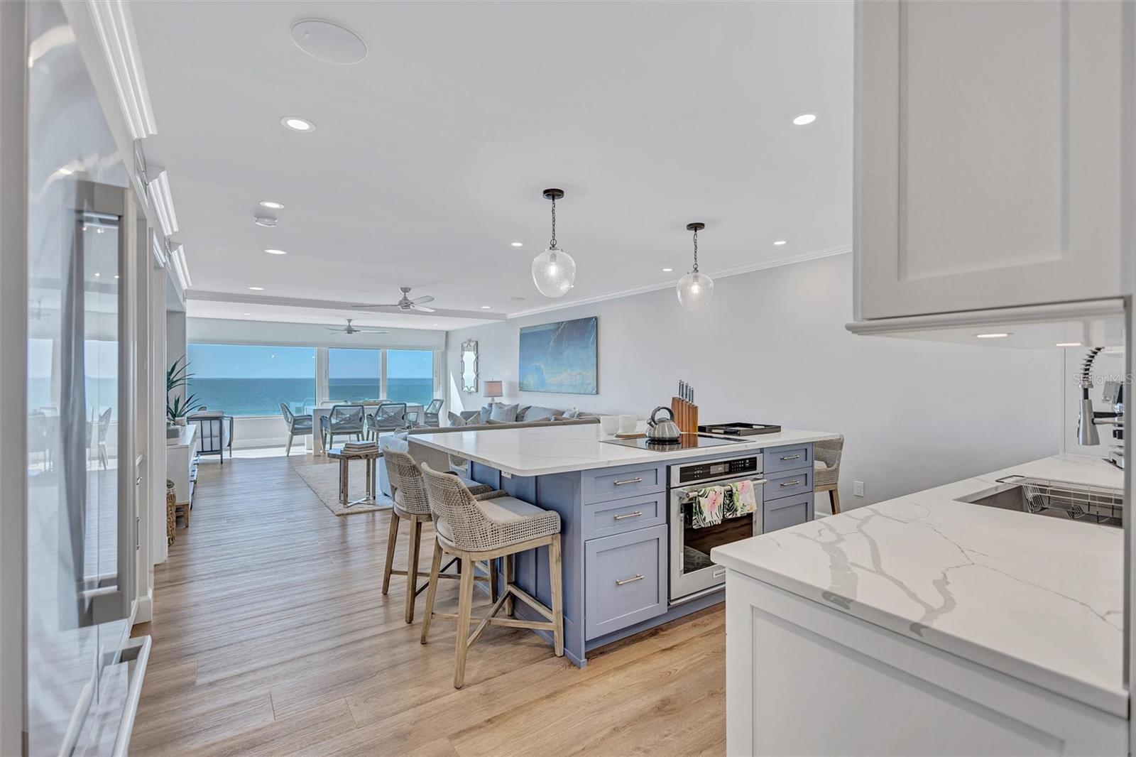 HORIZONS WEST - Residential