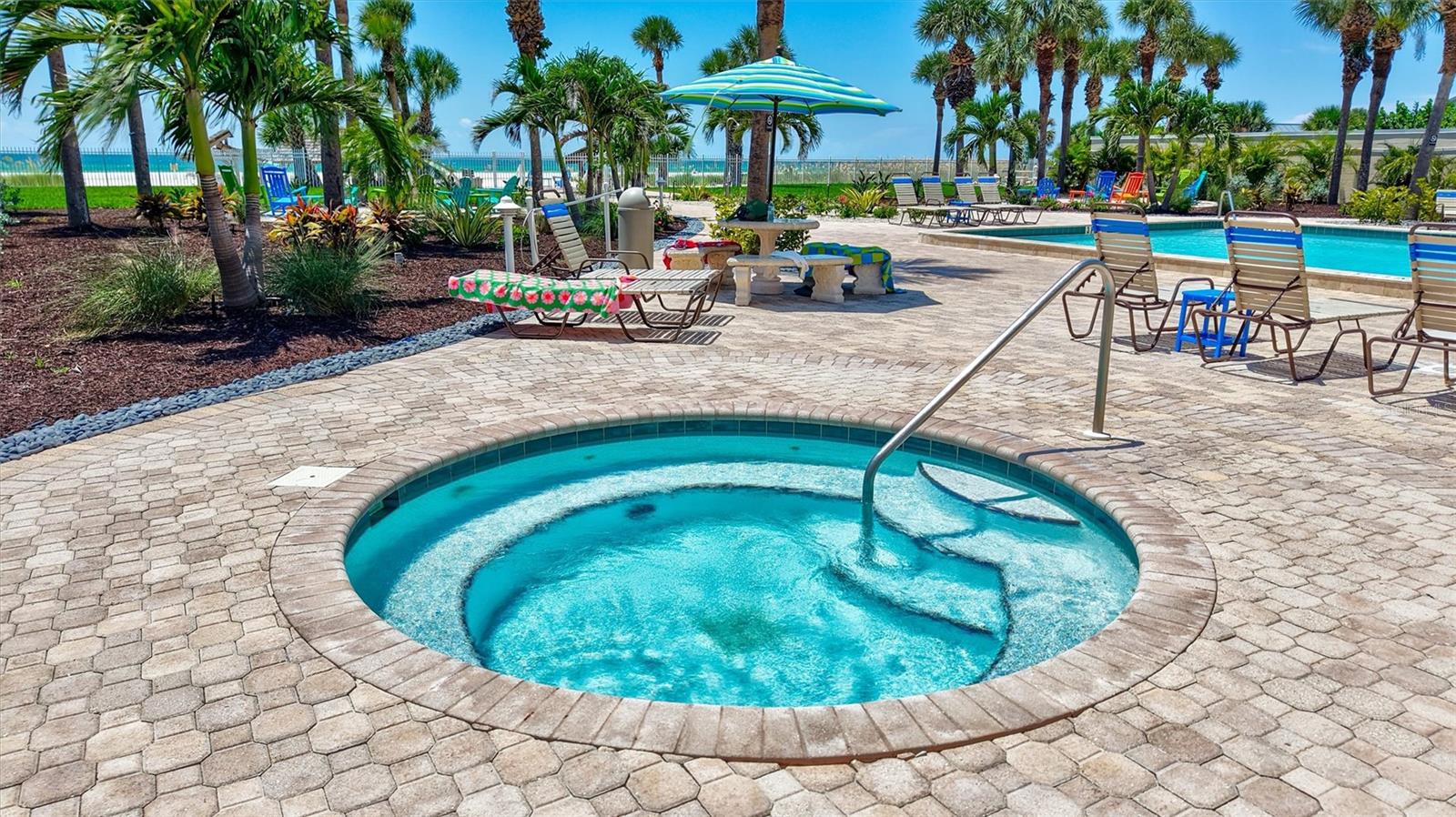 HORIZONS WEST - Residential