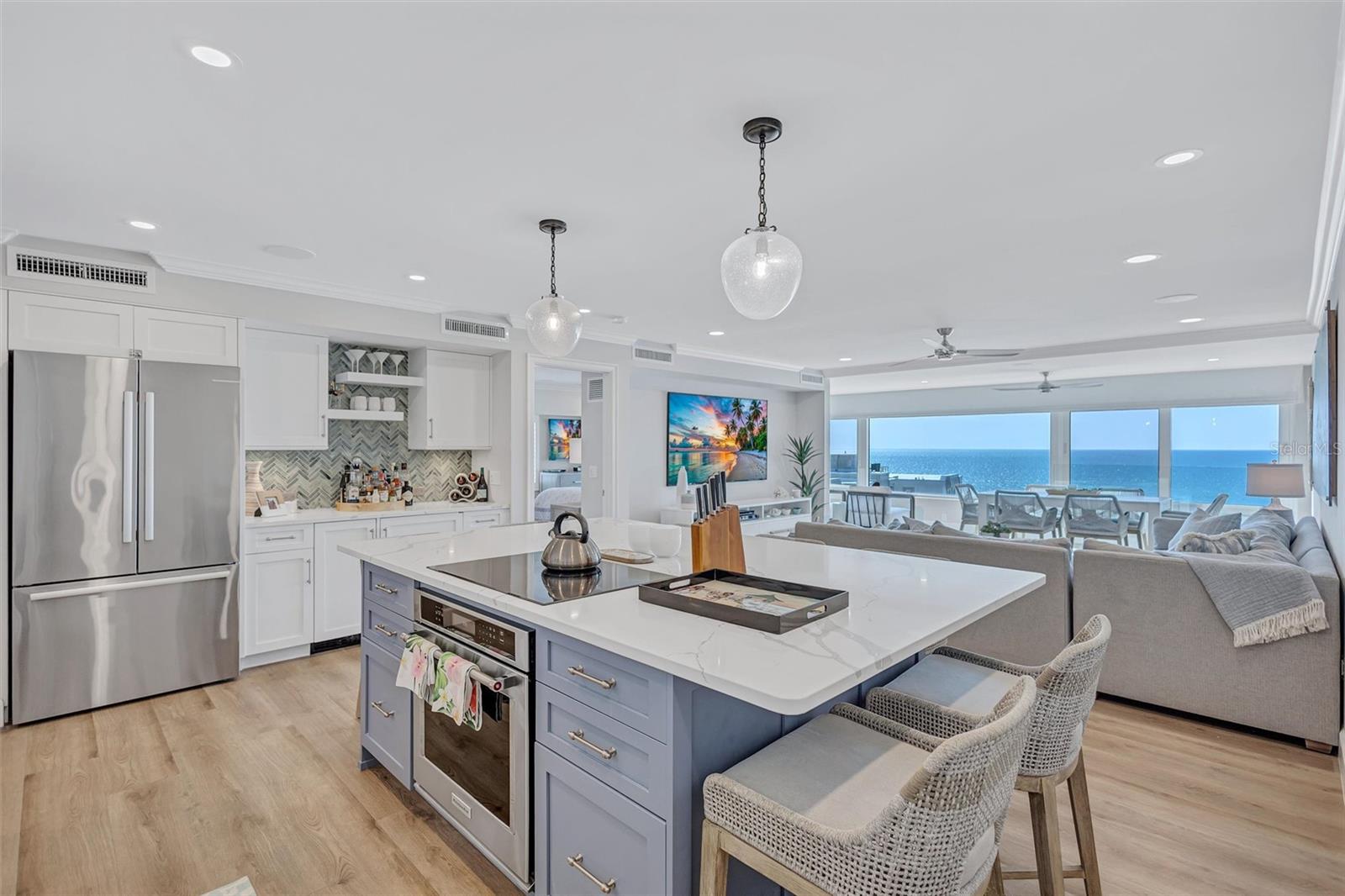 HORIZONS WEST - Residential