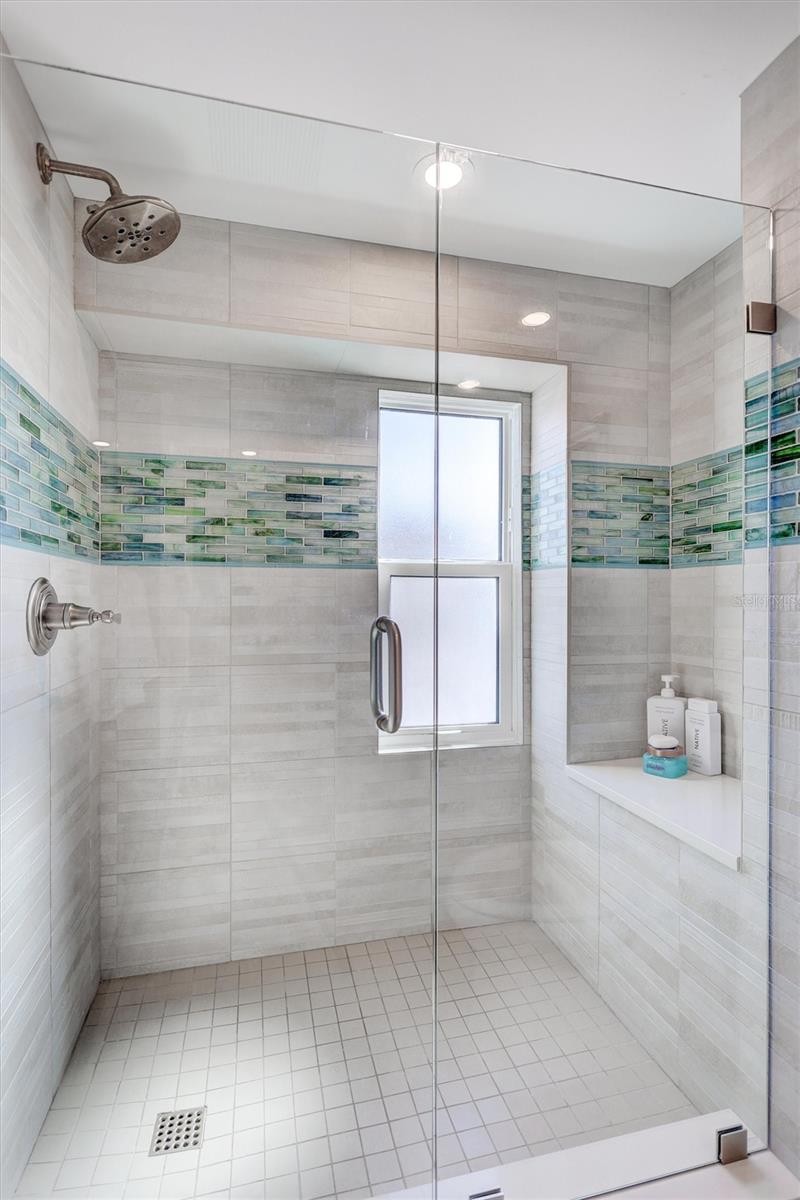 HORIZONS WEST - Residential