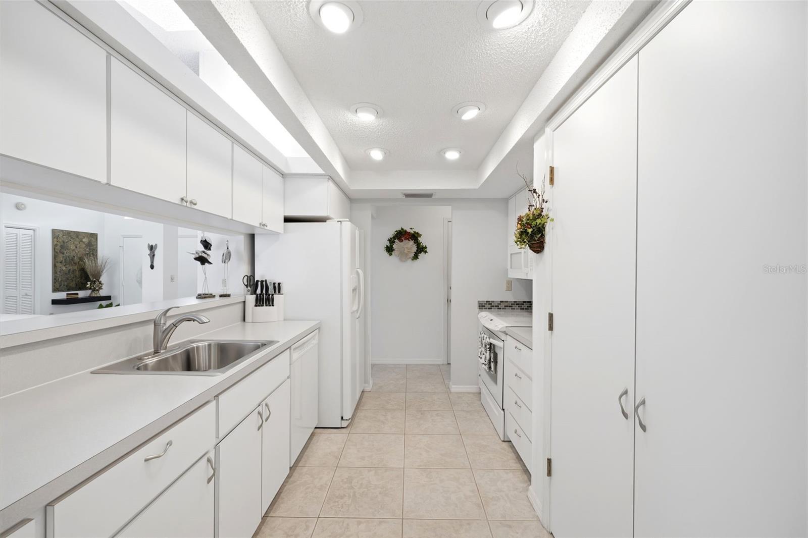 EAST LINDEN ESTATE - Residential