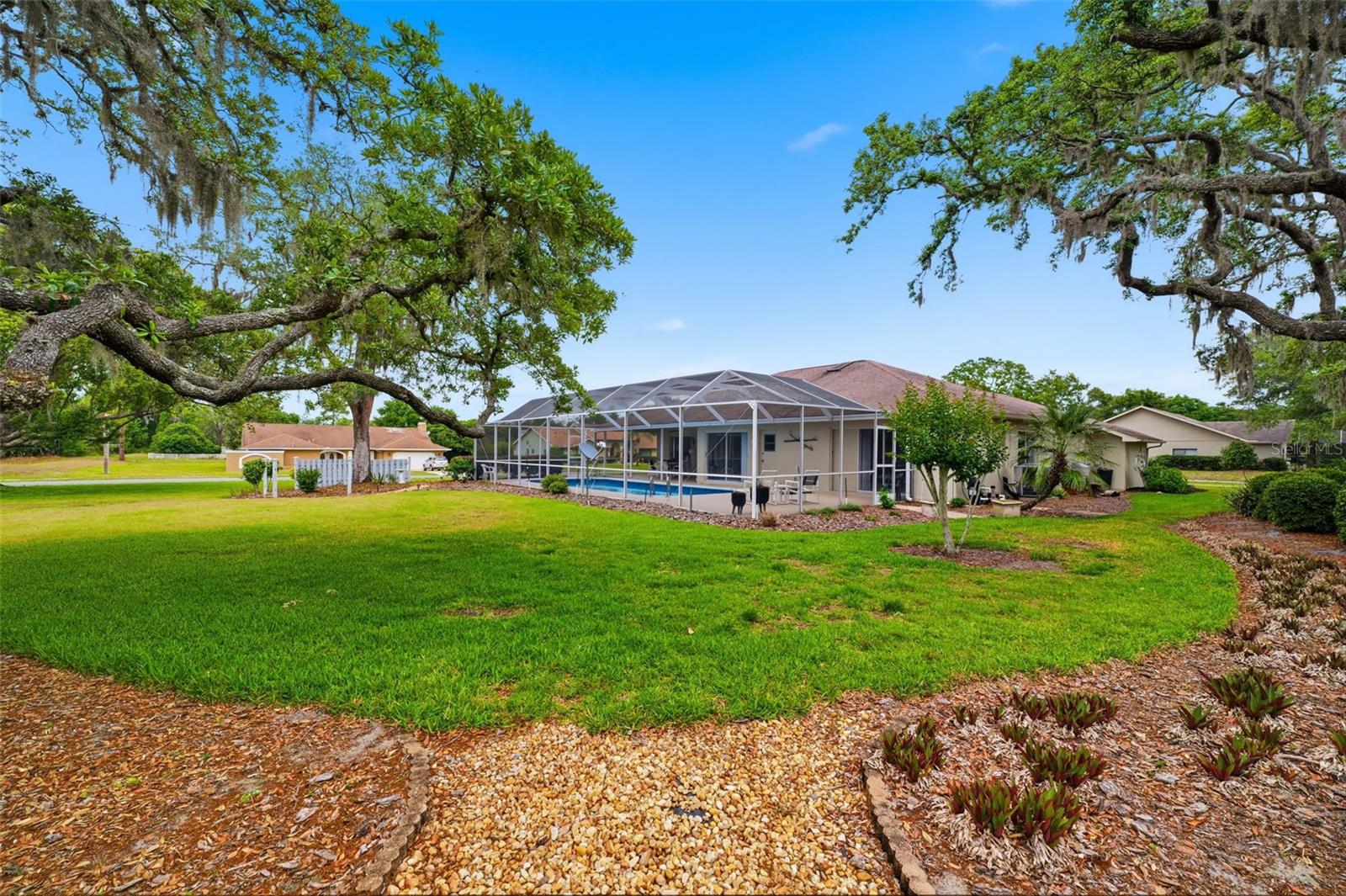 EAST LINDEN ESTATE - Residential