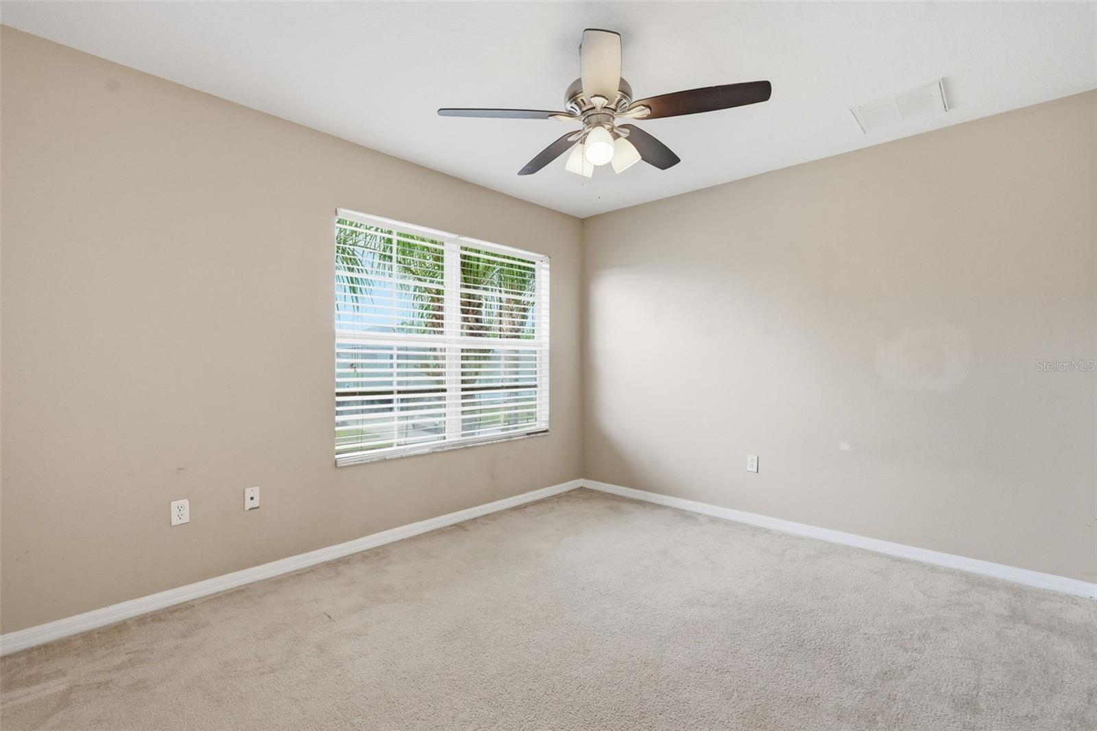 CONCORD STATION PH 01 UNITS A & B - Residential