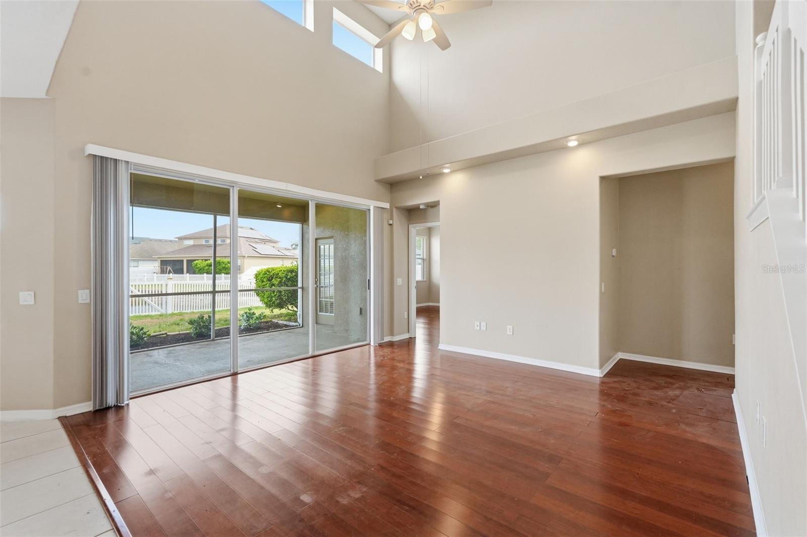 CONCORD STATION PH 01 UNITS A & B - Residential