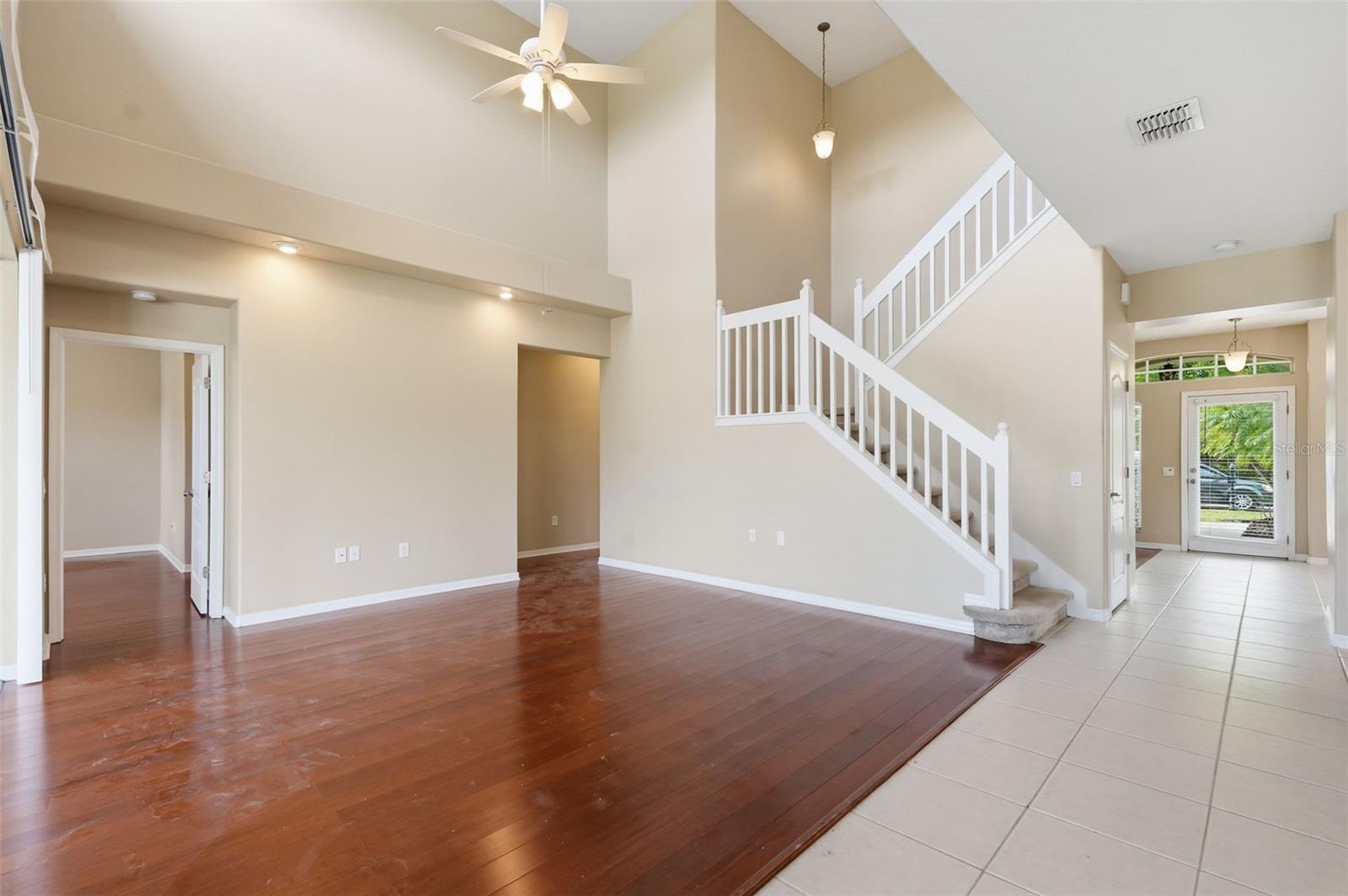 CONCORD STATION PH 01 UNITS A & B - Residential